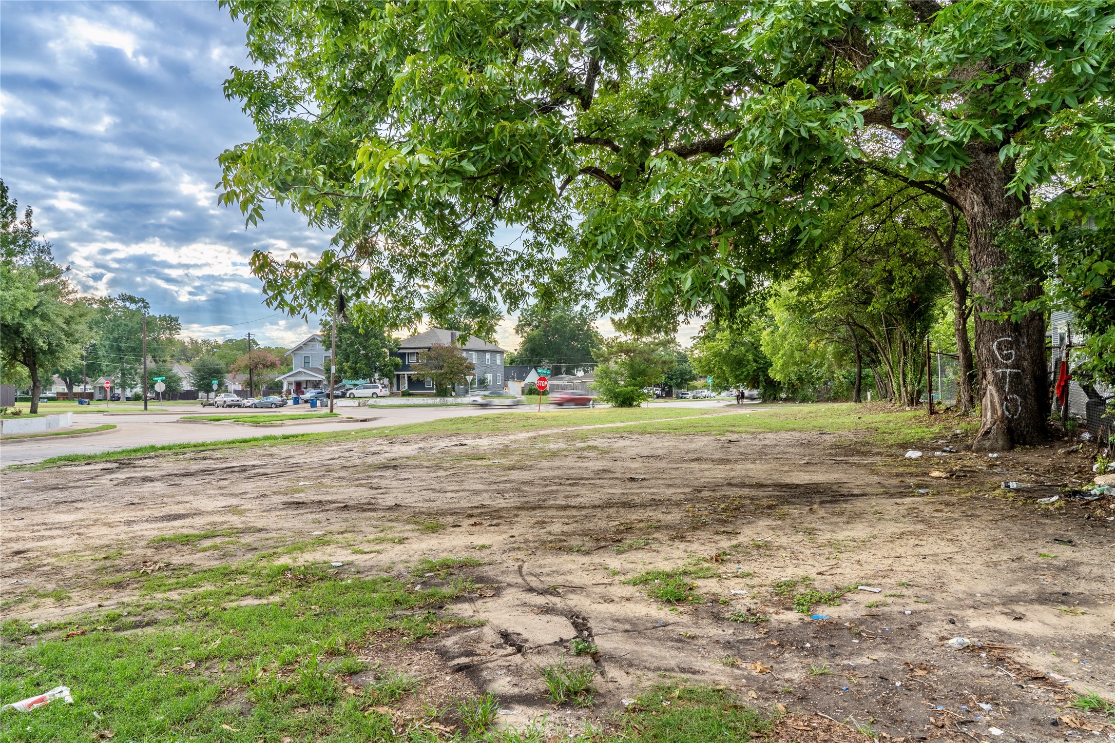 4951 E Side Avenue