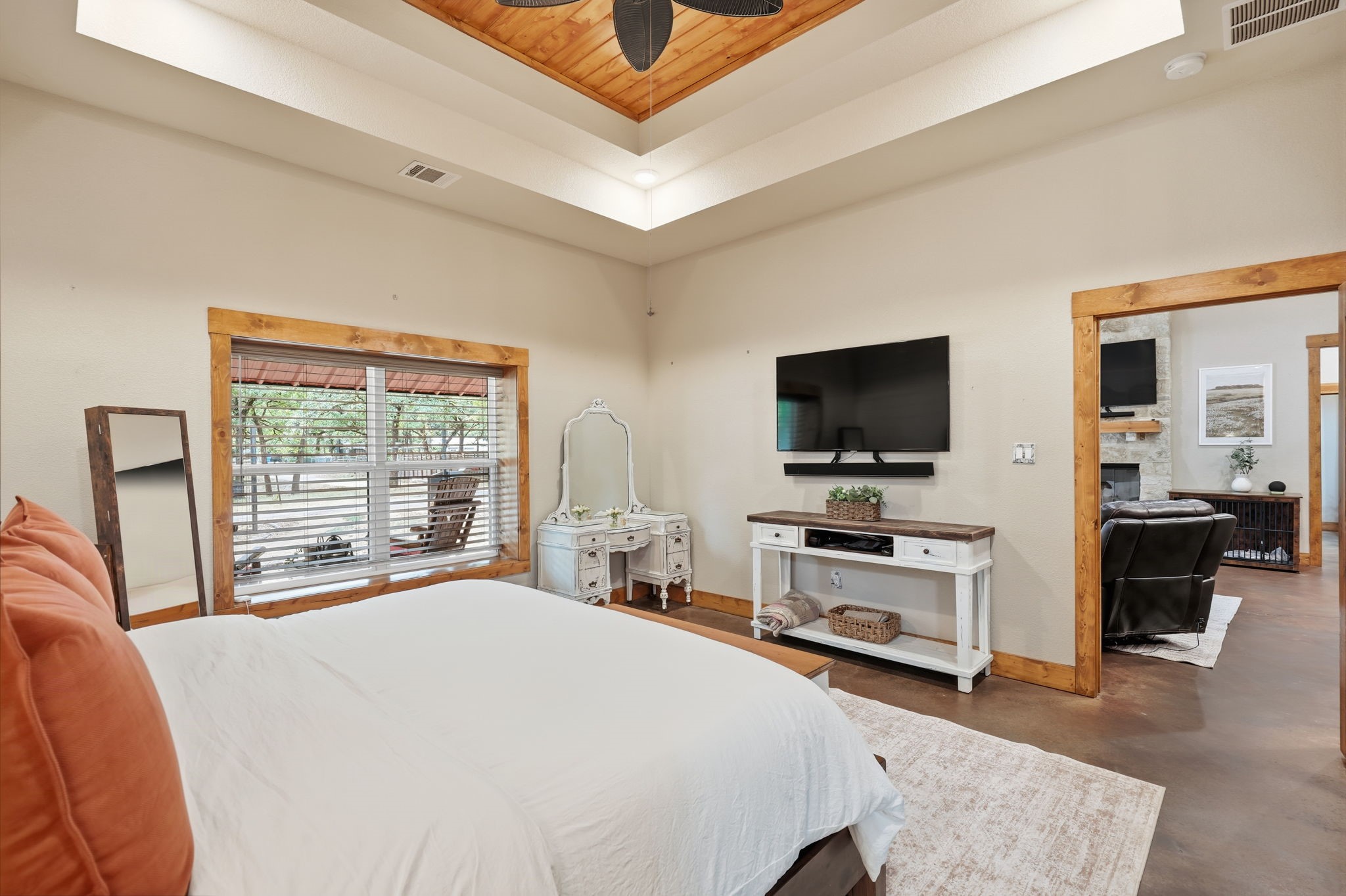 1404 Grove Drive