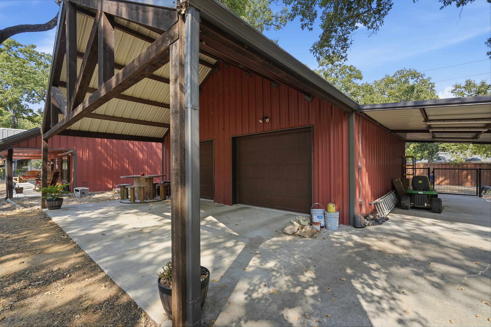 1404 Grove Drive