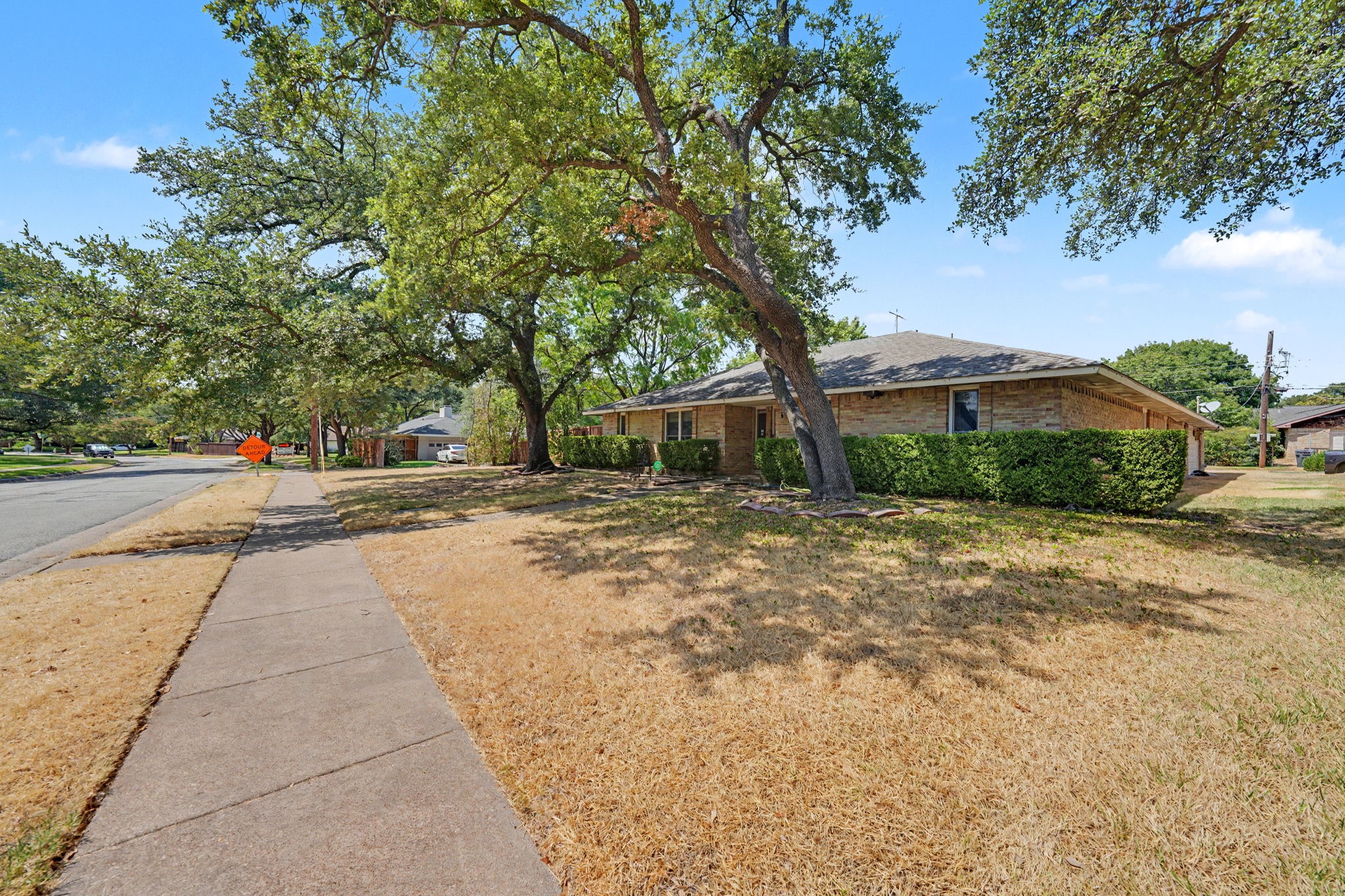 3917 High Summit Drive