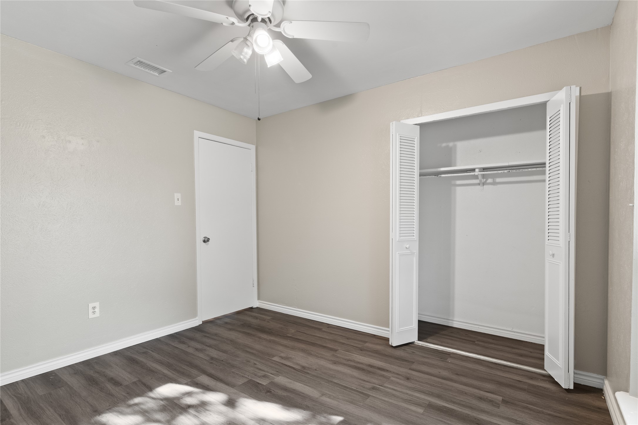 2200 Etain Road