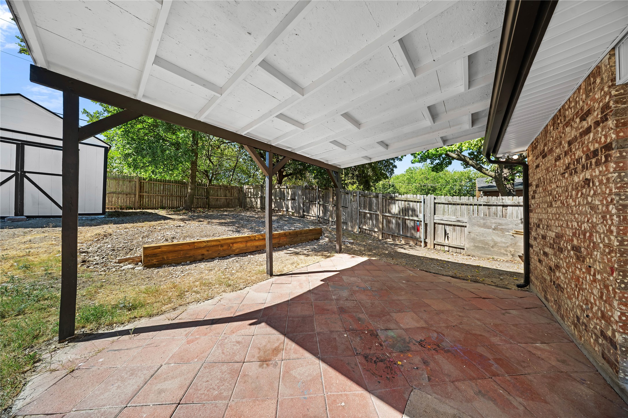 726 Holliday Lane