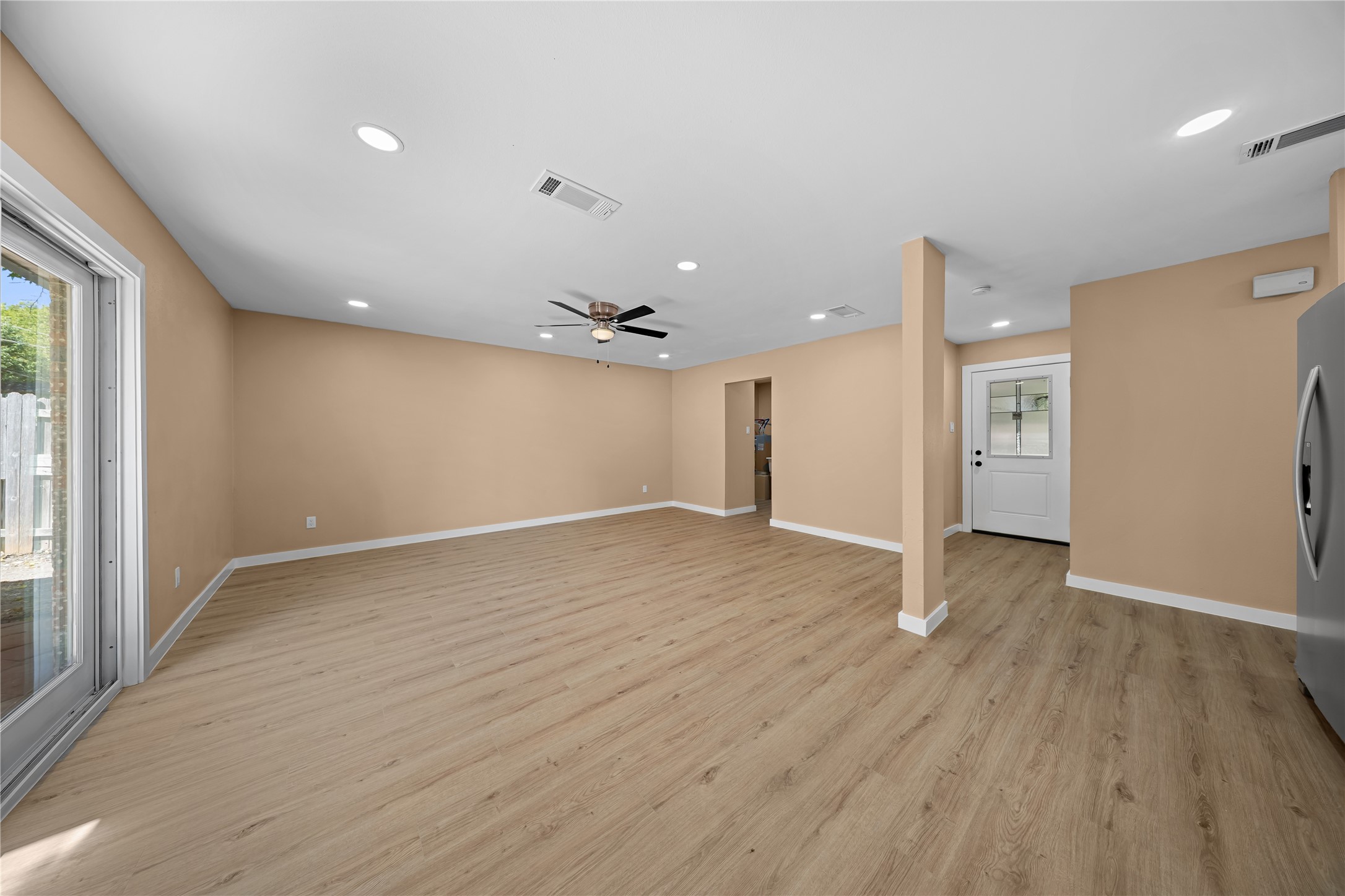 726 Holliday Lane