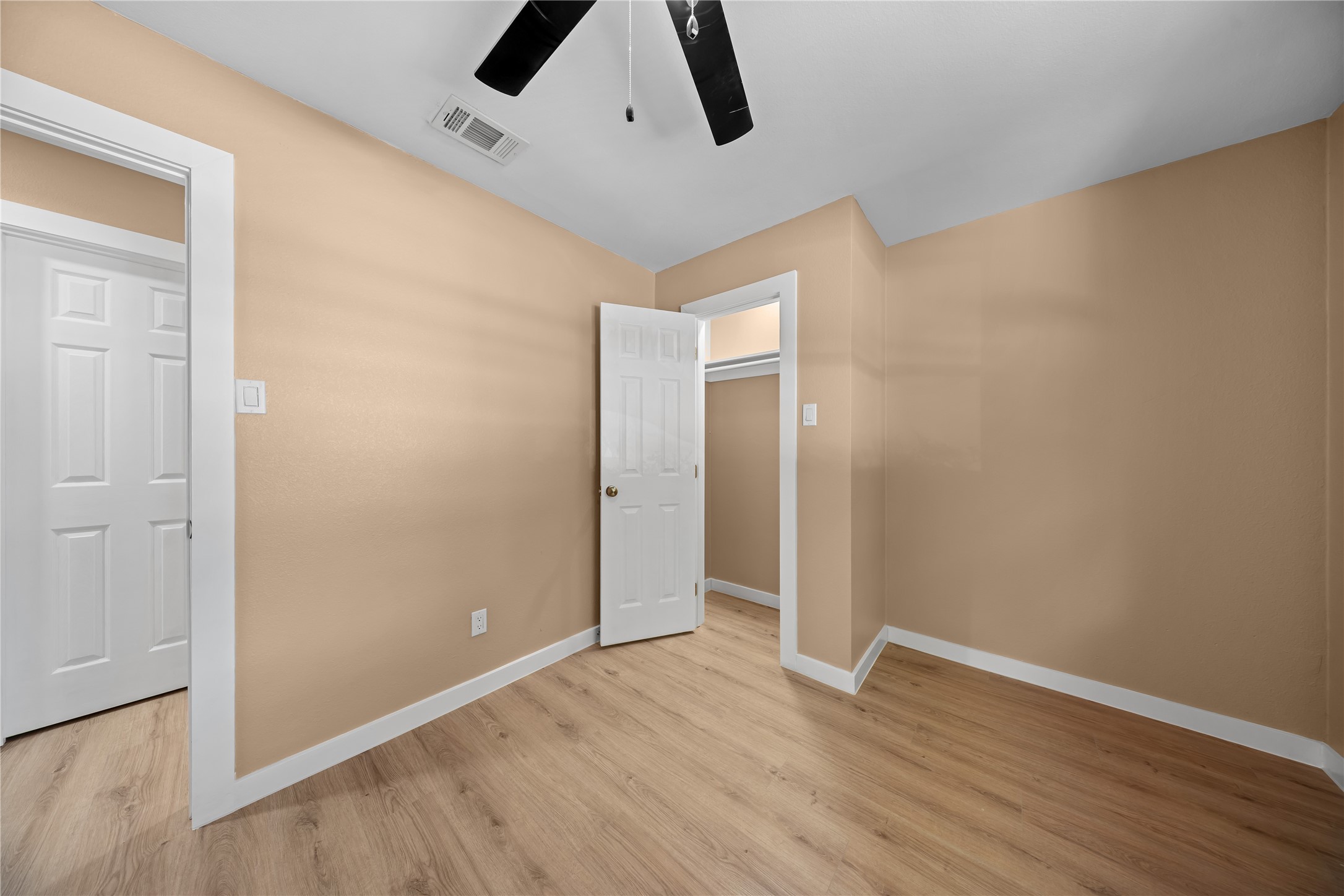 726 Holliday Lane