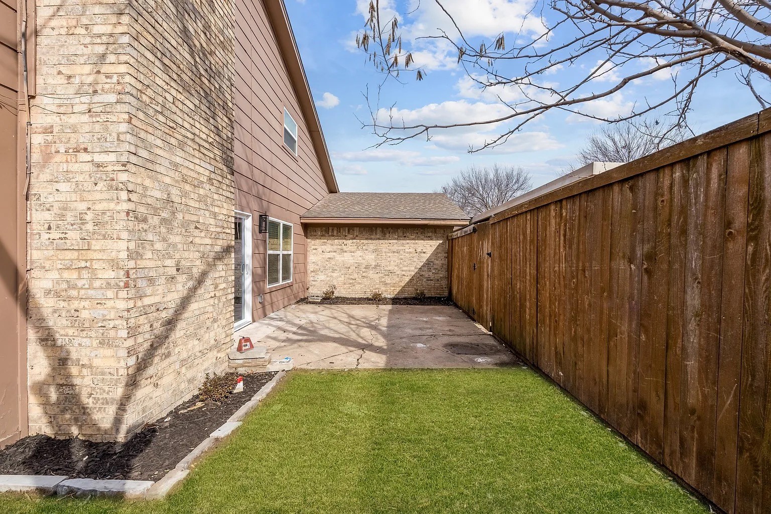 2730 Golfing Green Drive