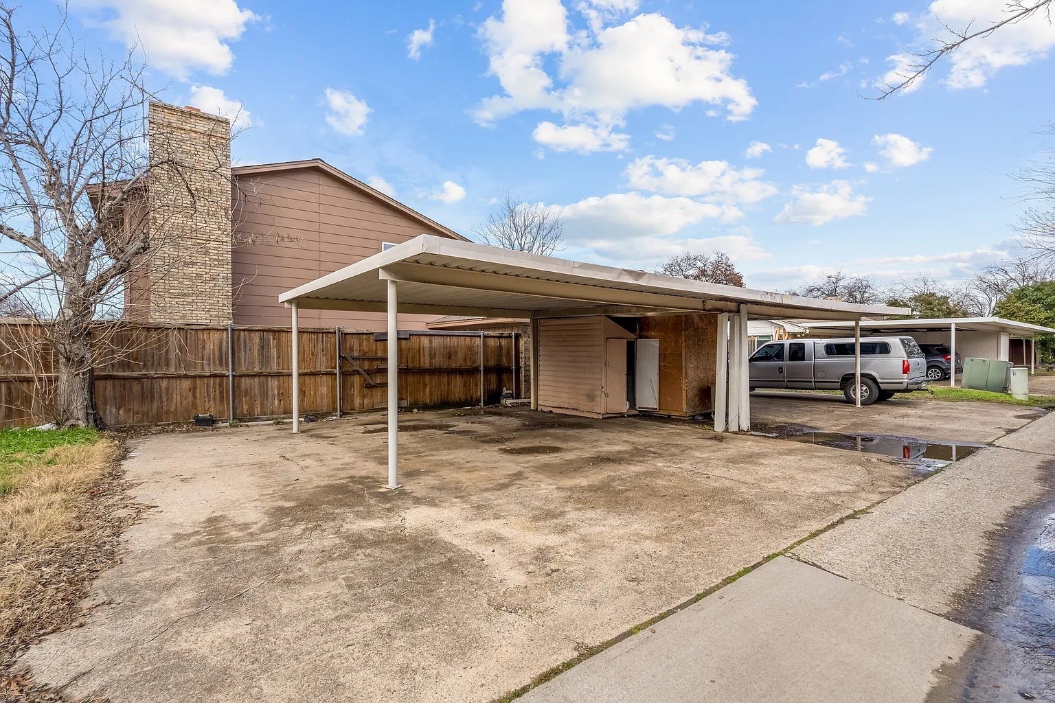 2730 Golfing Green Drive