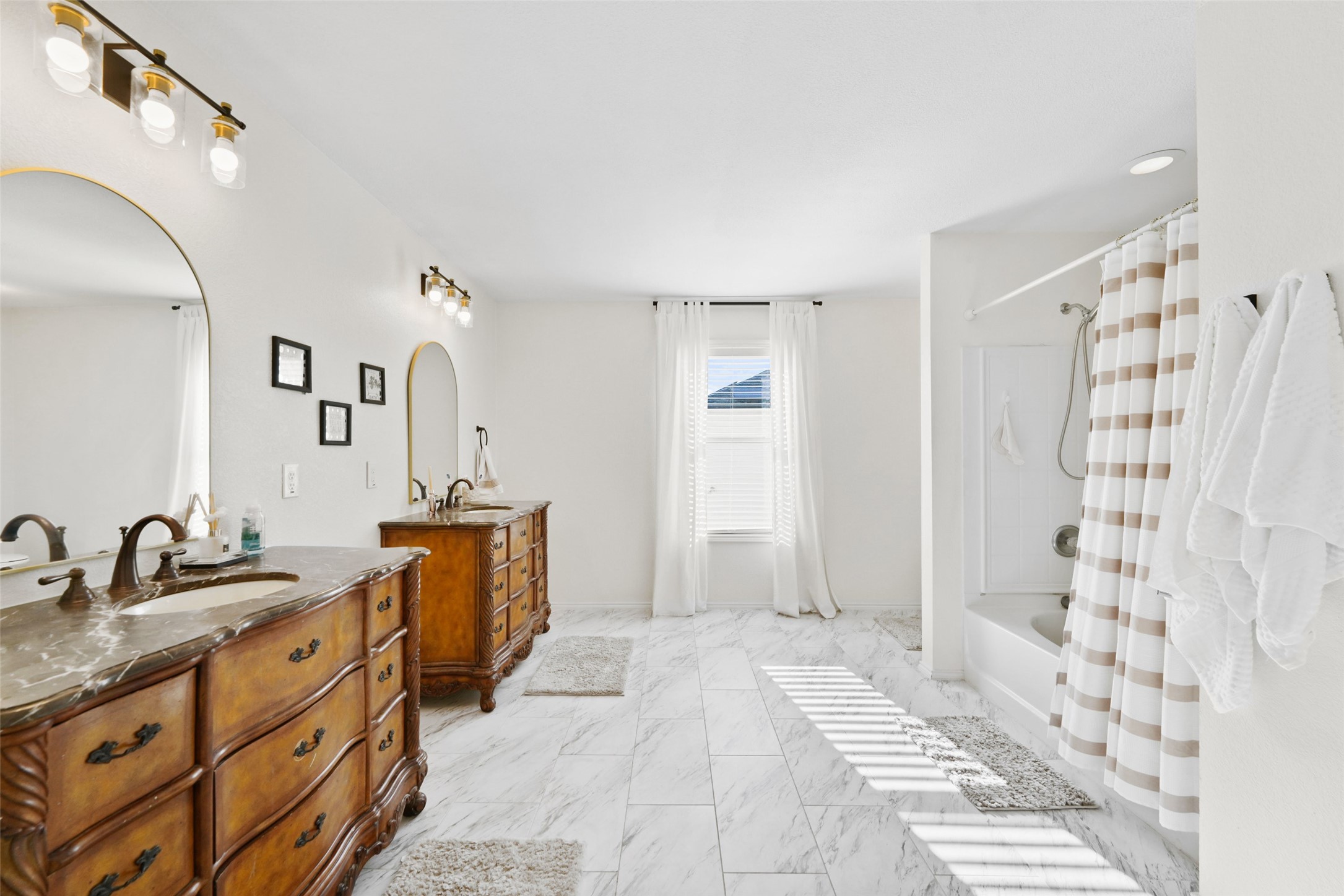 7536 Brentwood Stair Road