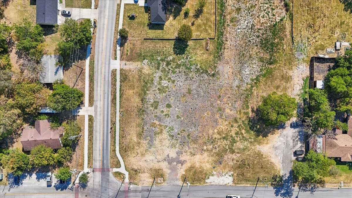200 E Fate Main Place