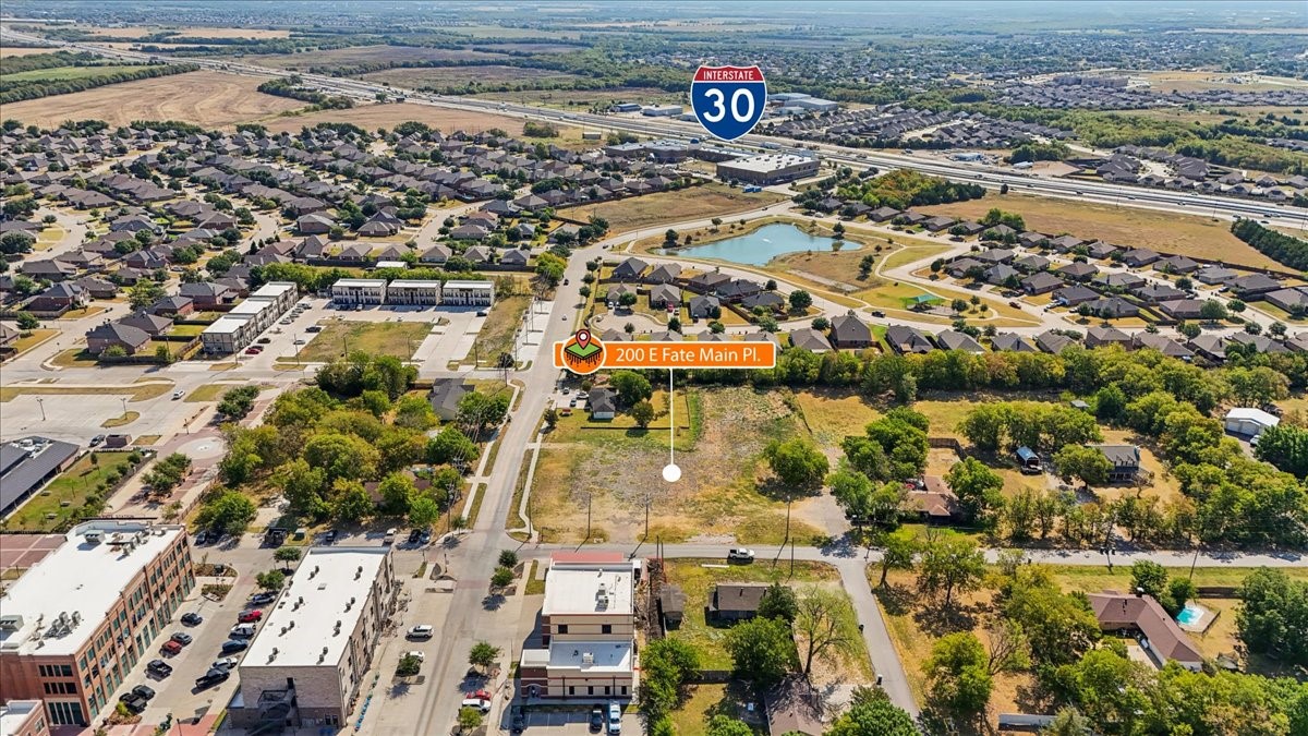 200 E Fate Main Place