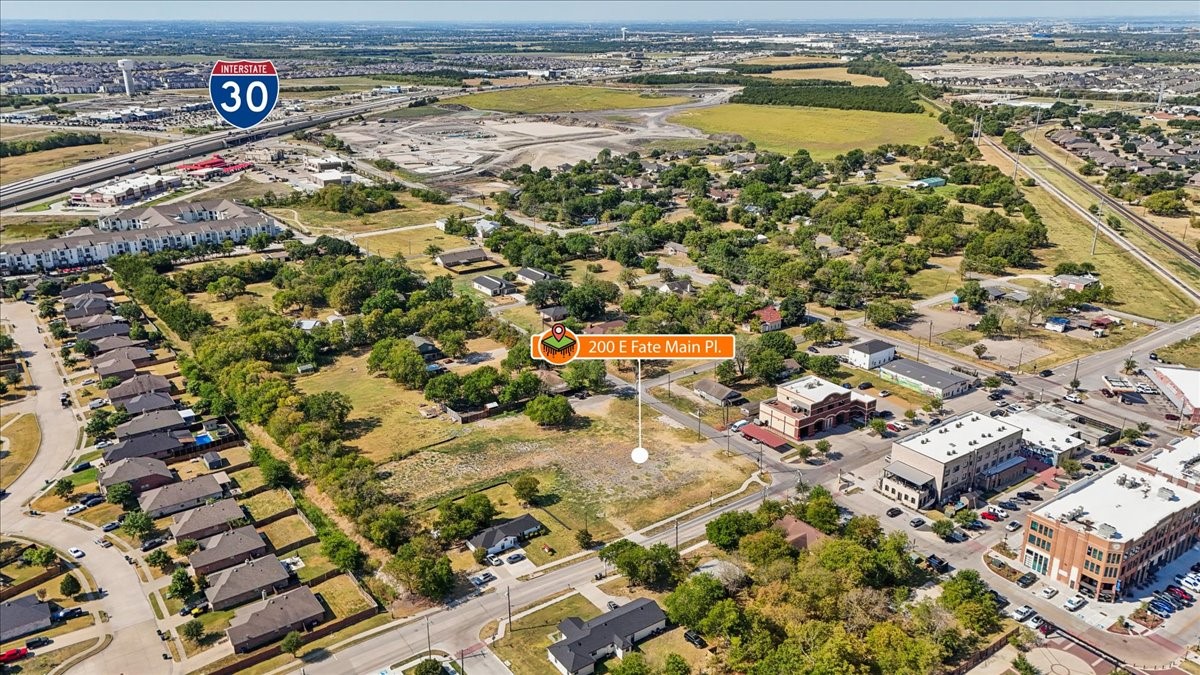 200 E Fate Main Place
