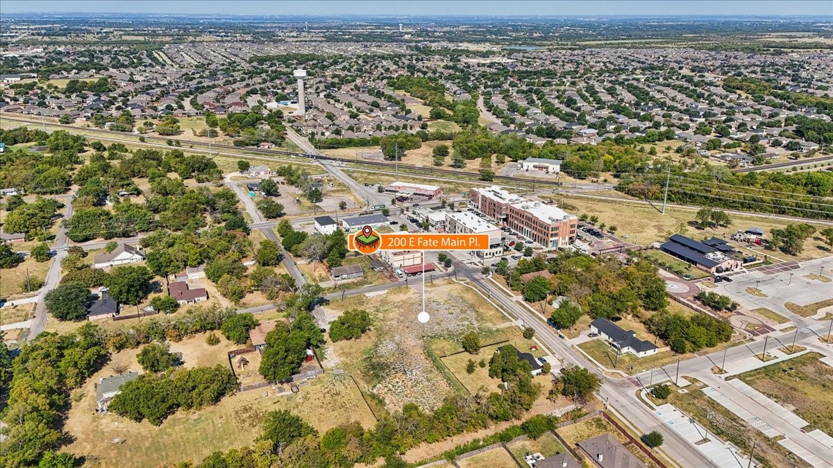 200 E Fate Main Place