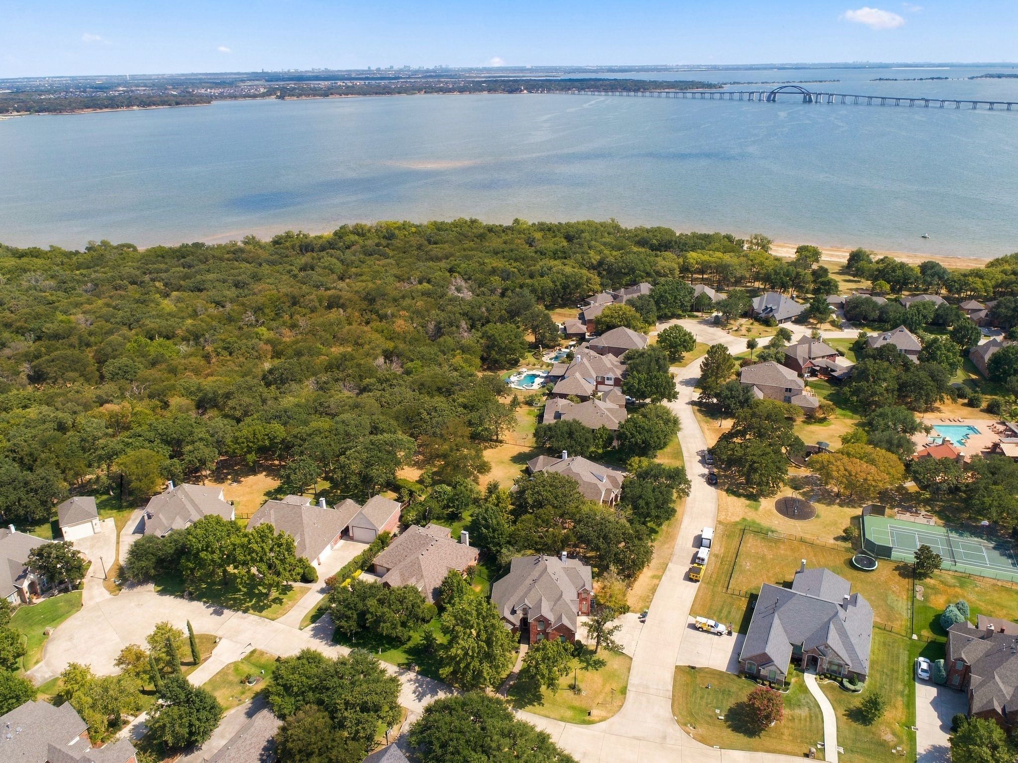 700 Paradise Cove