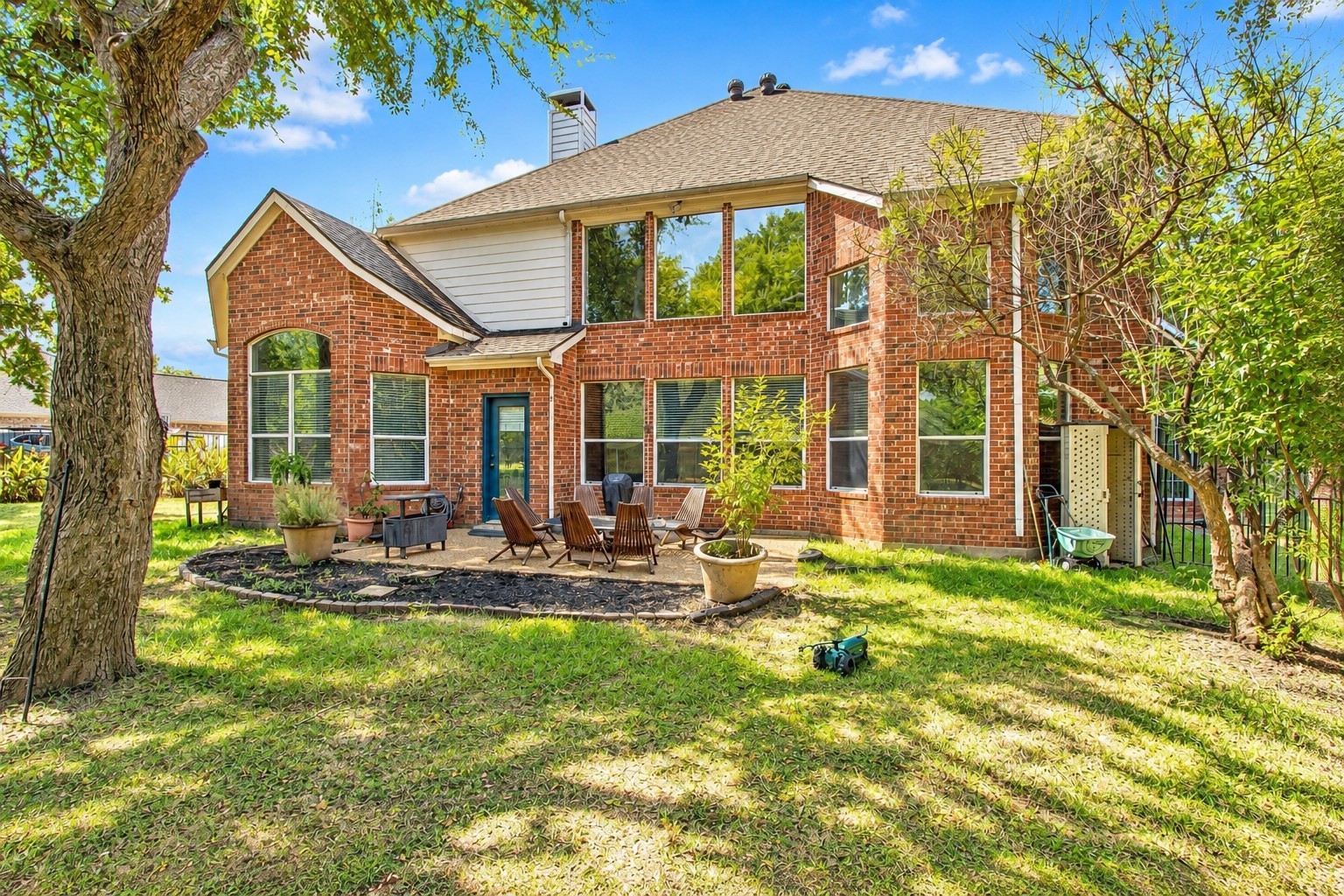 700 Paradise Cove