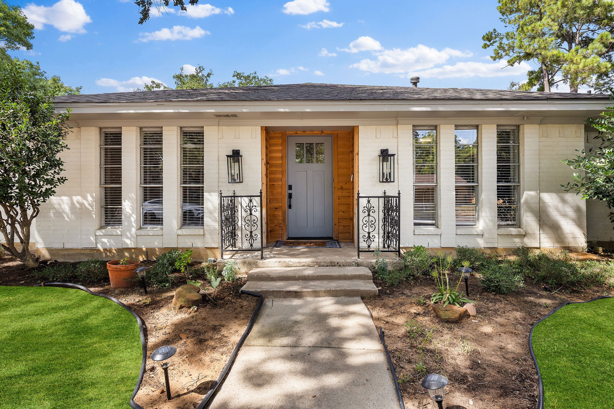 1707 Carlton Drive