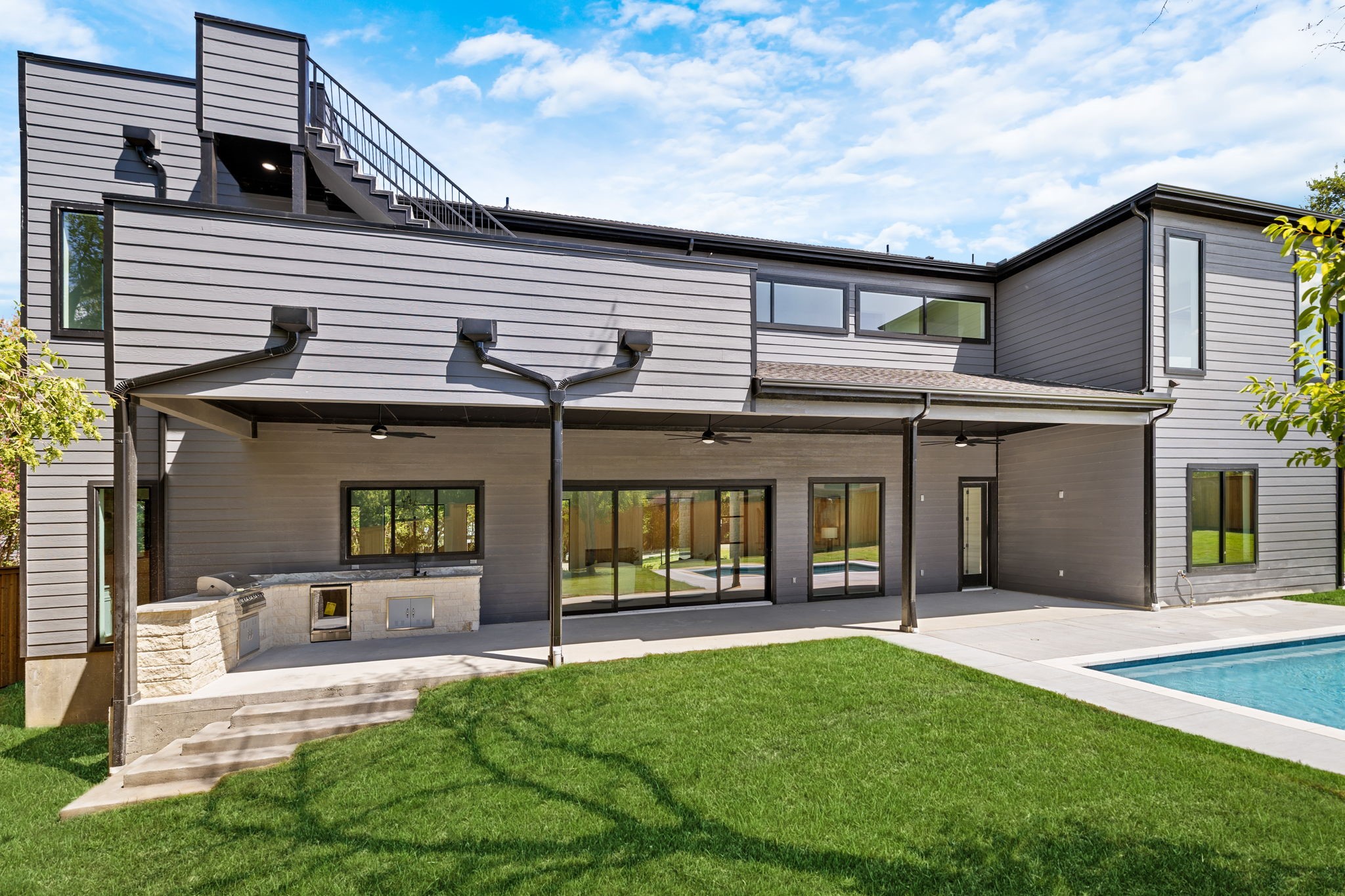 505 Summit Circle