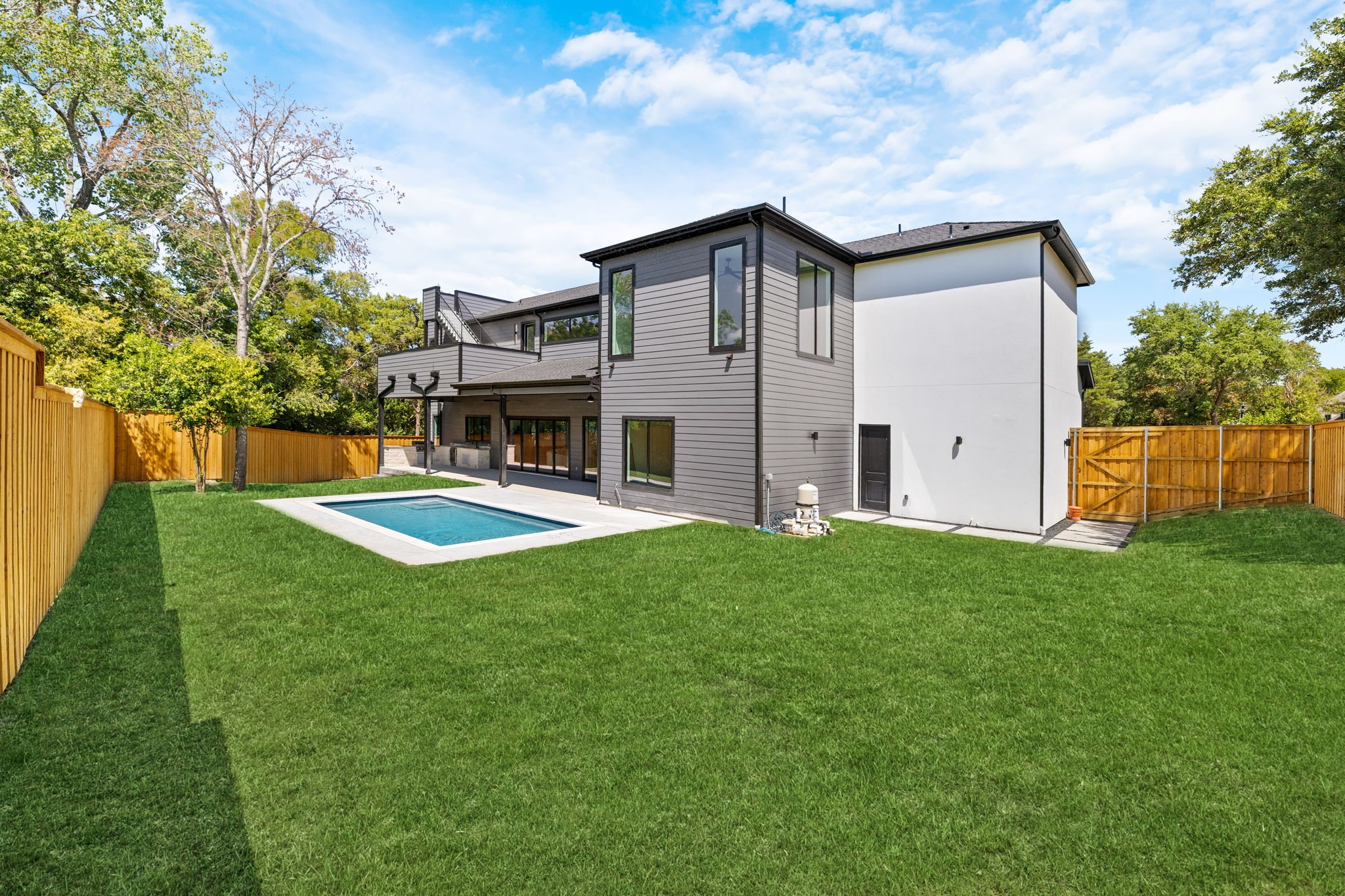 505 Summit Circle