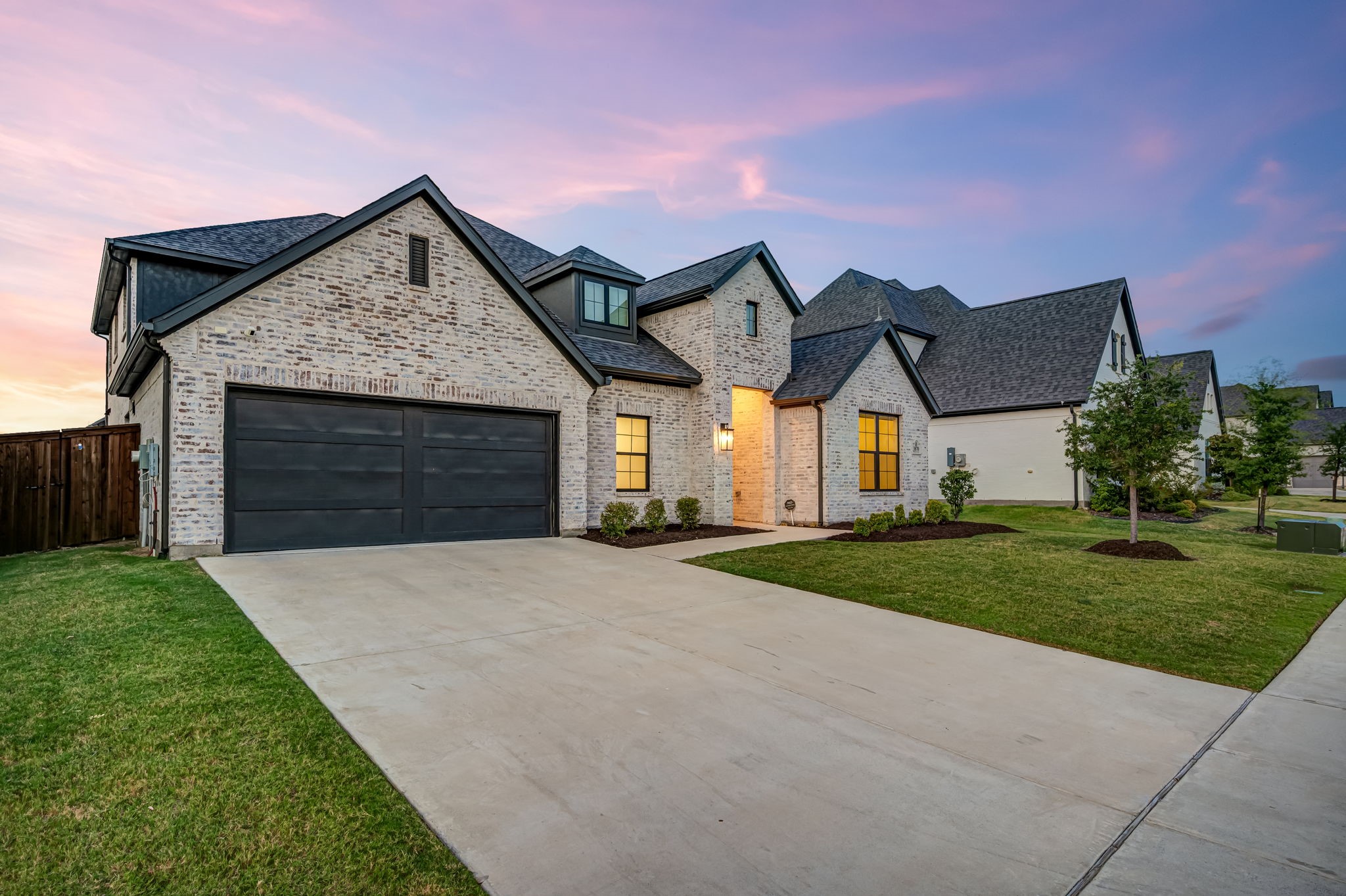 3870 Porter Lane