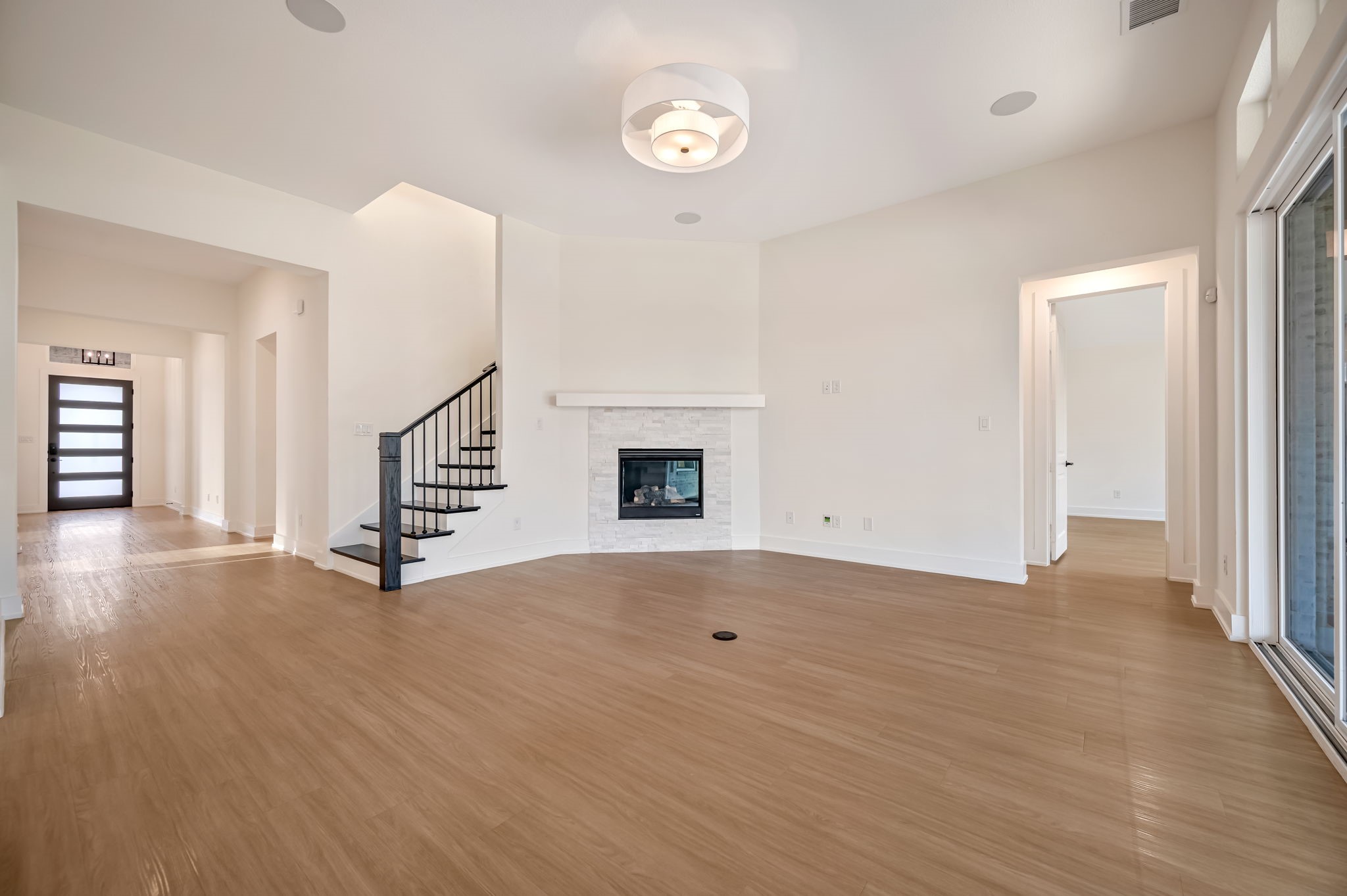 3870 Porter Lane