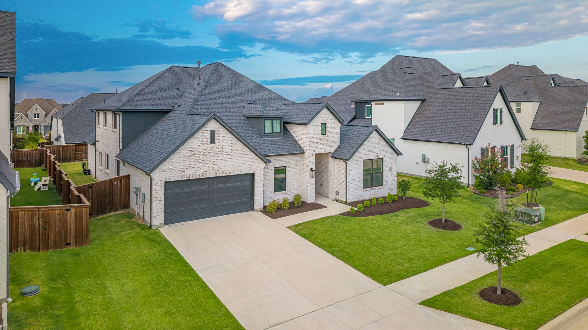 3870 Porter Lane