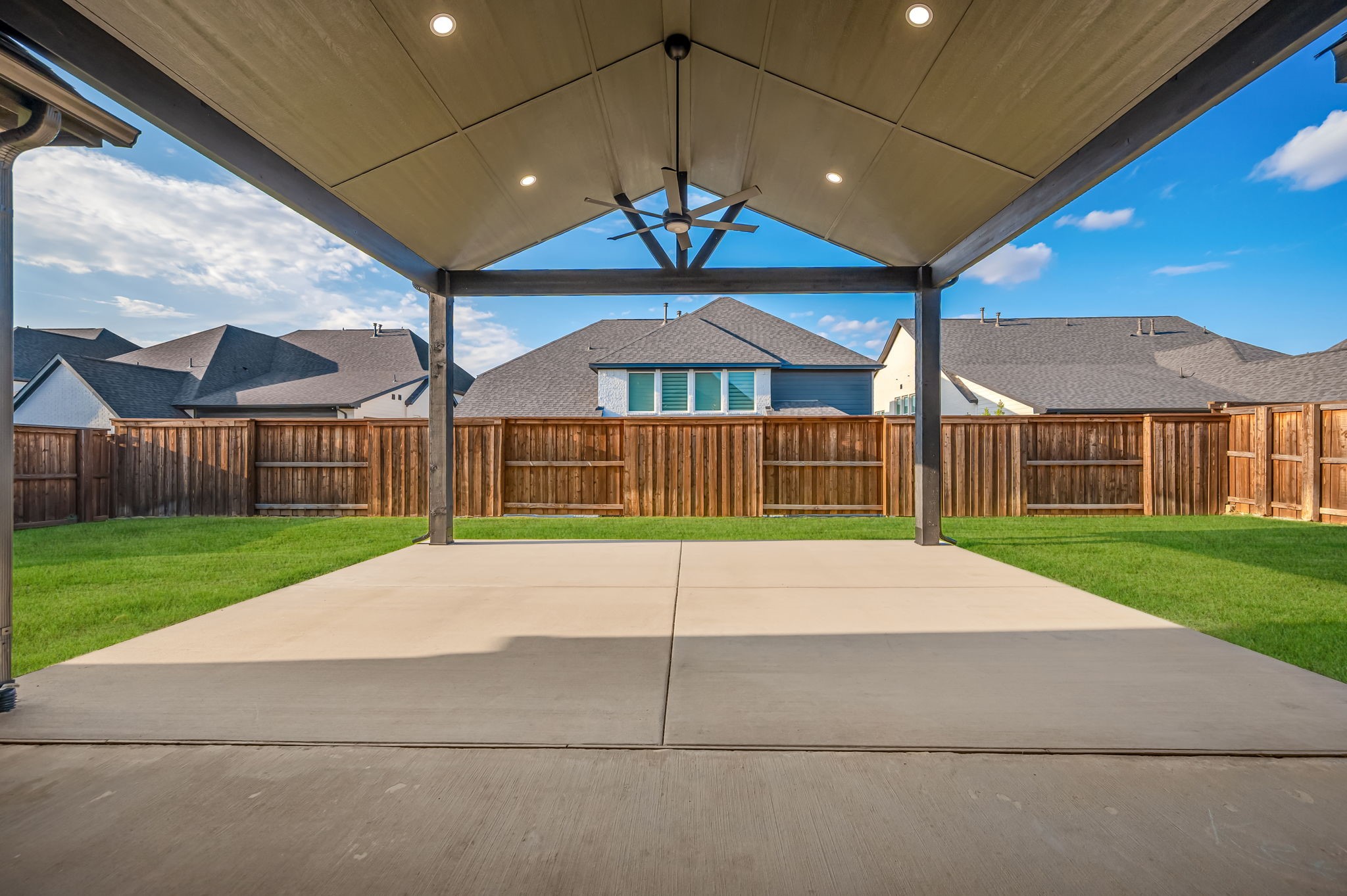 3870 Porter Lane