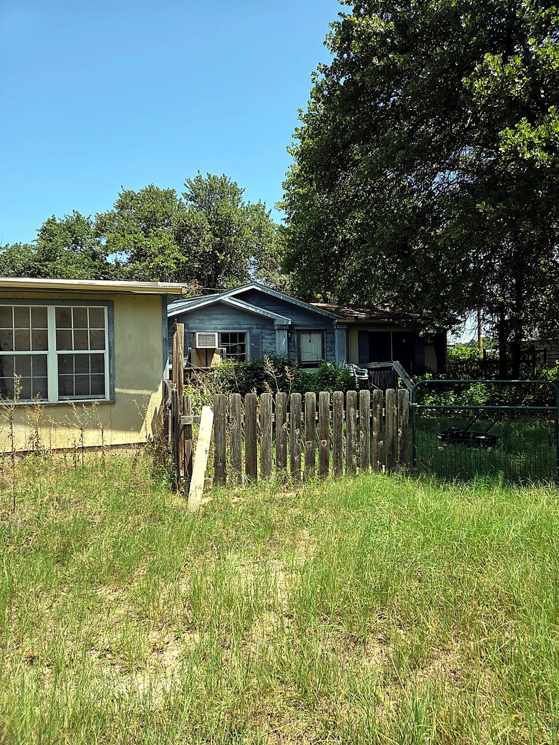 1976 County Road 527