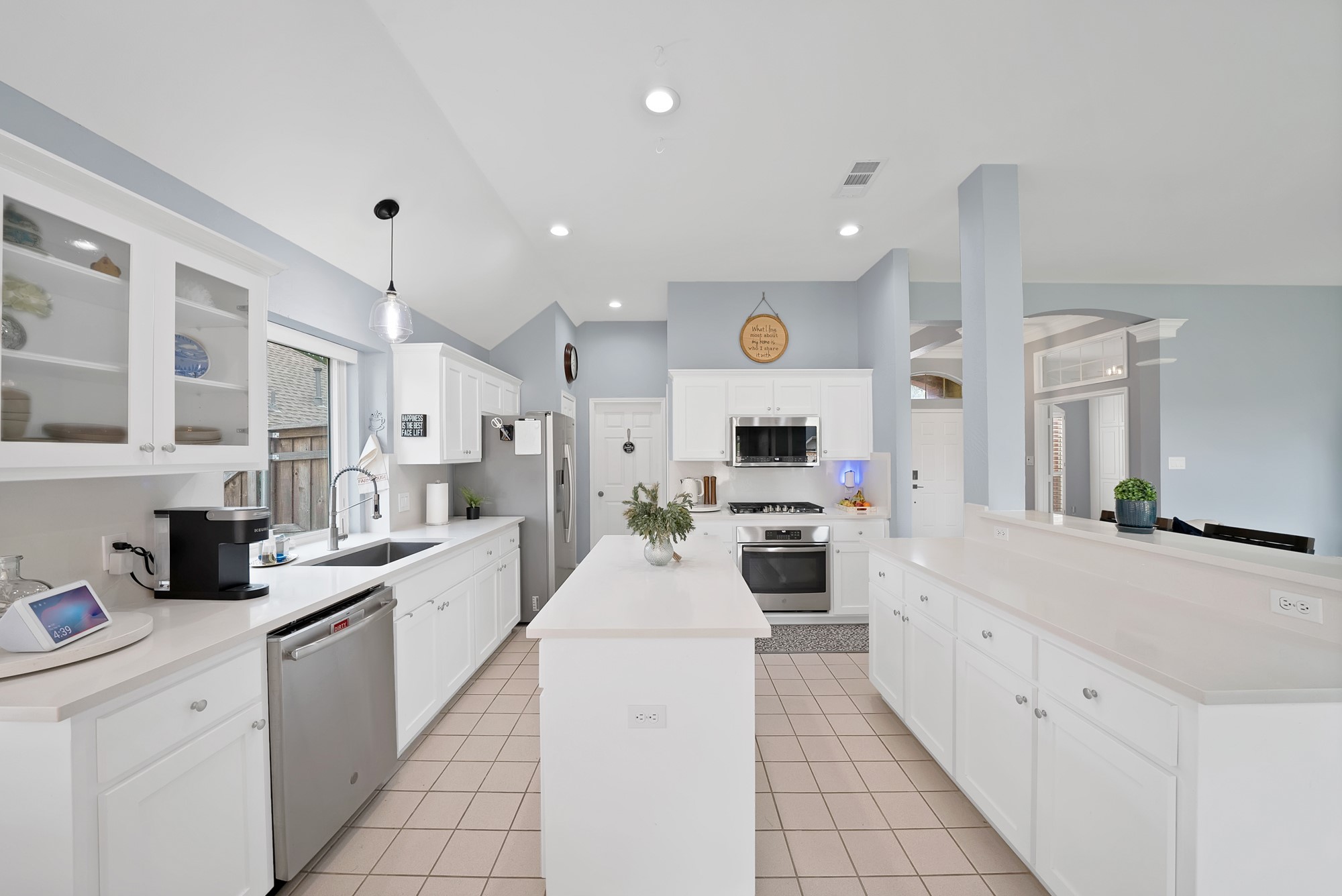 4 Dobree Court