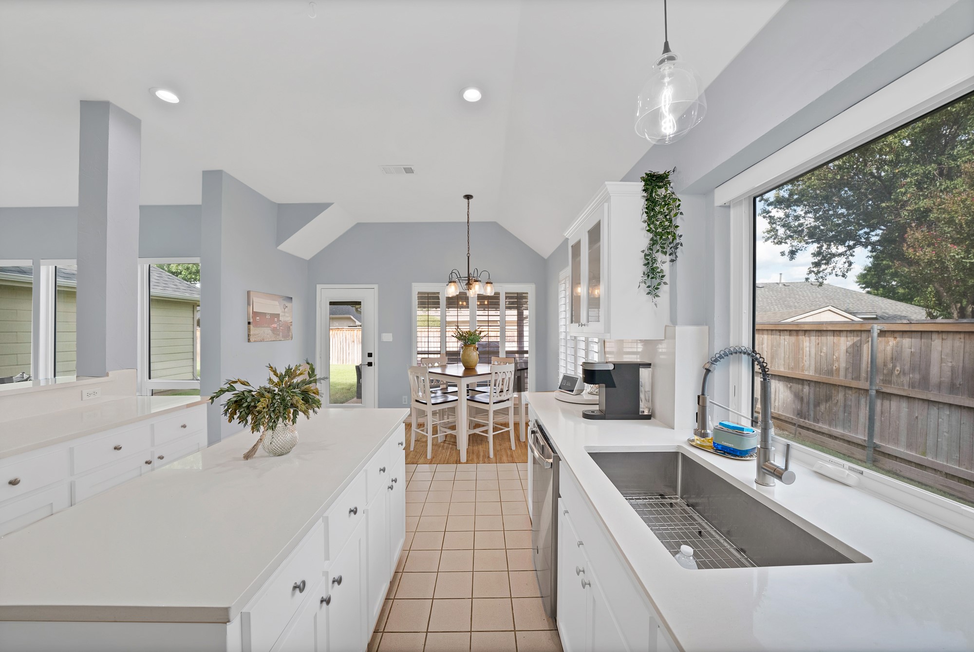 4 Dobree Court
