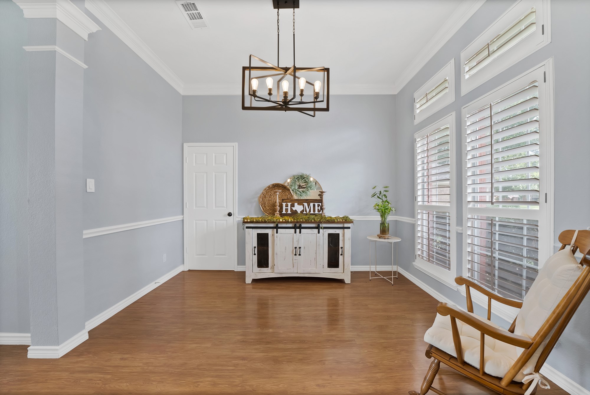 4 Dobree Court