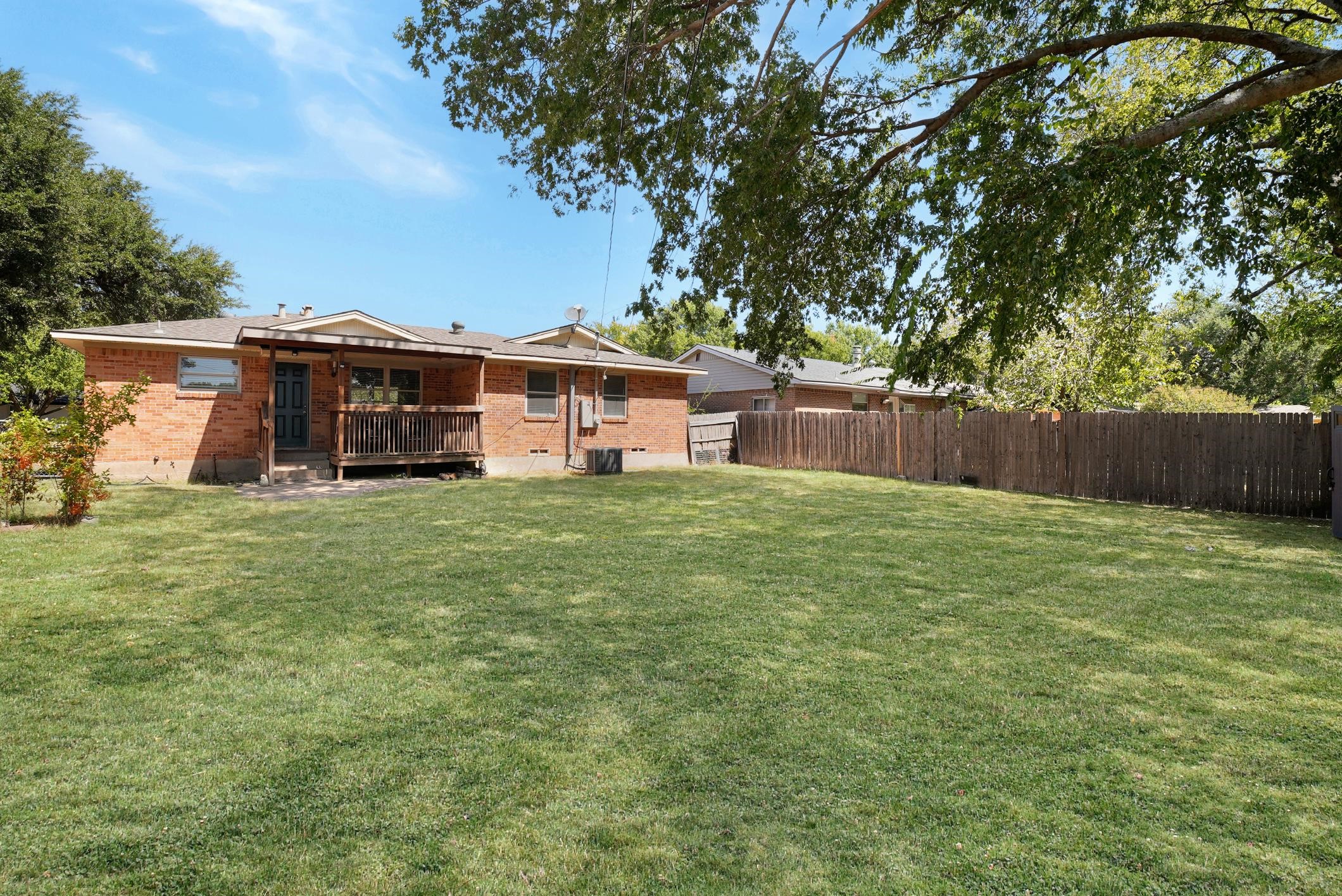 2604 Globe Avenue