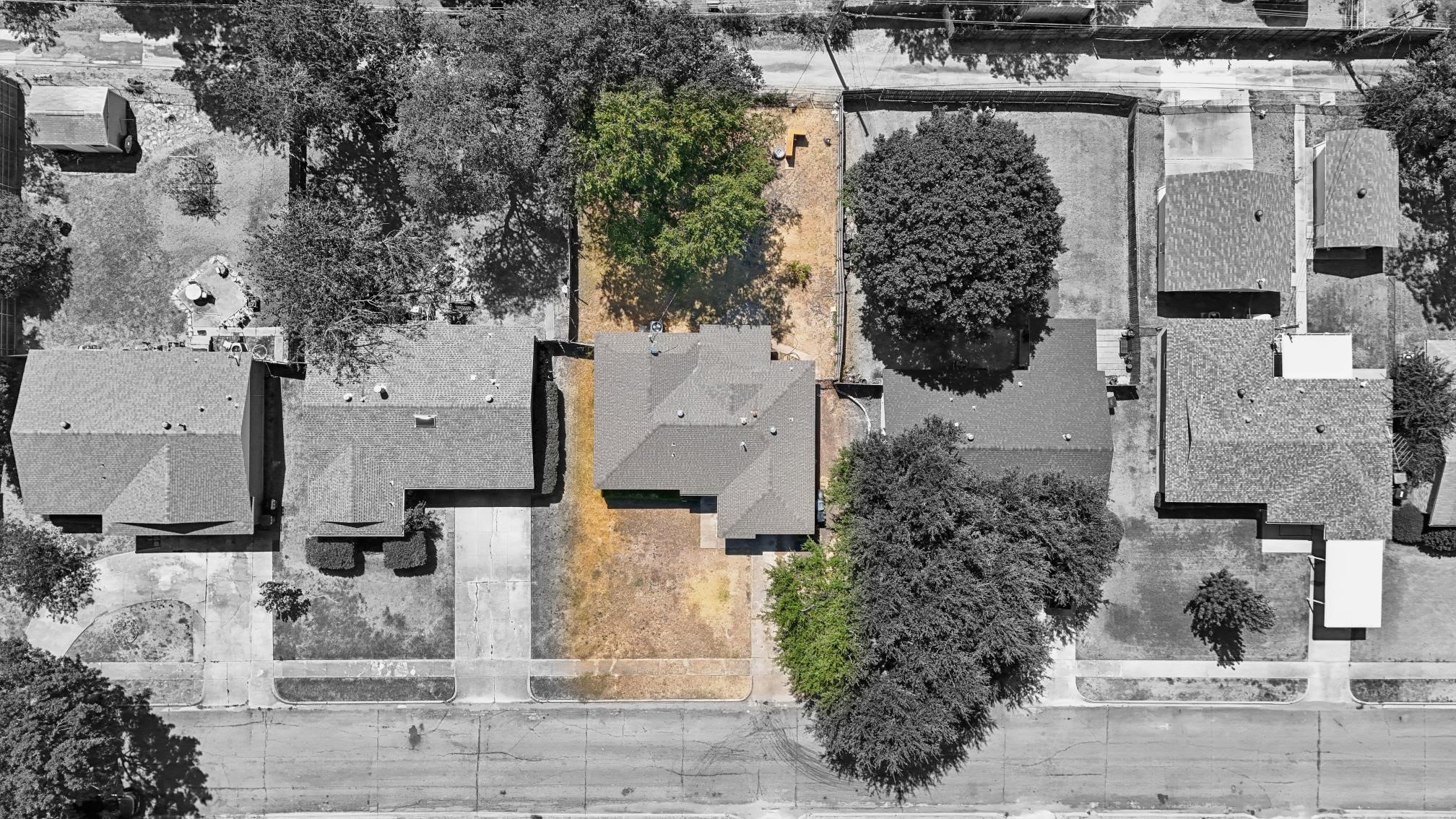 2604 Globe Avenue