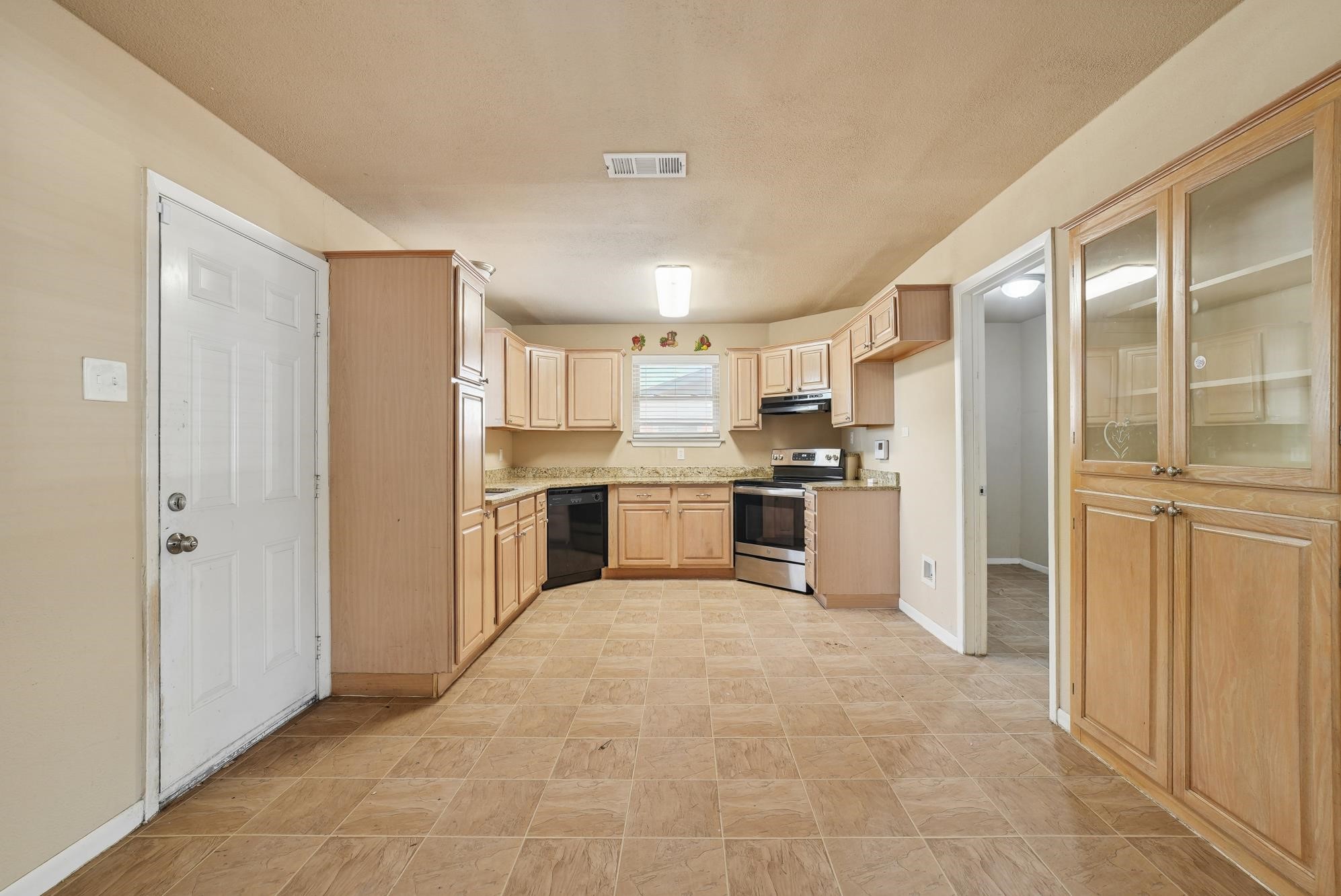 2604 Globe Avenue