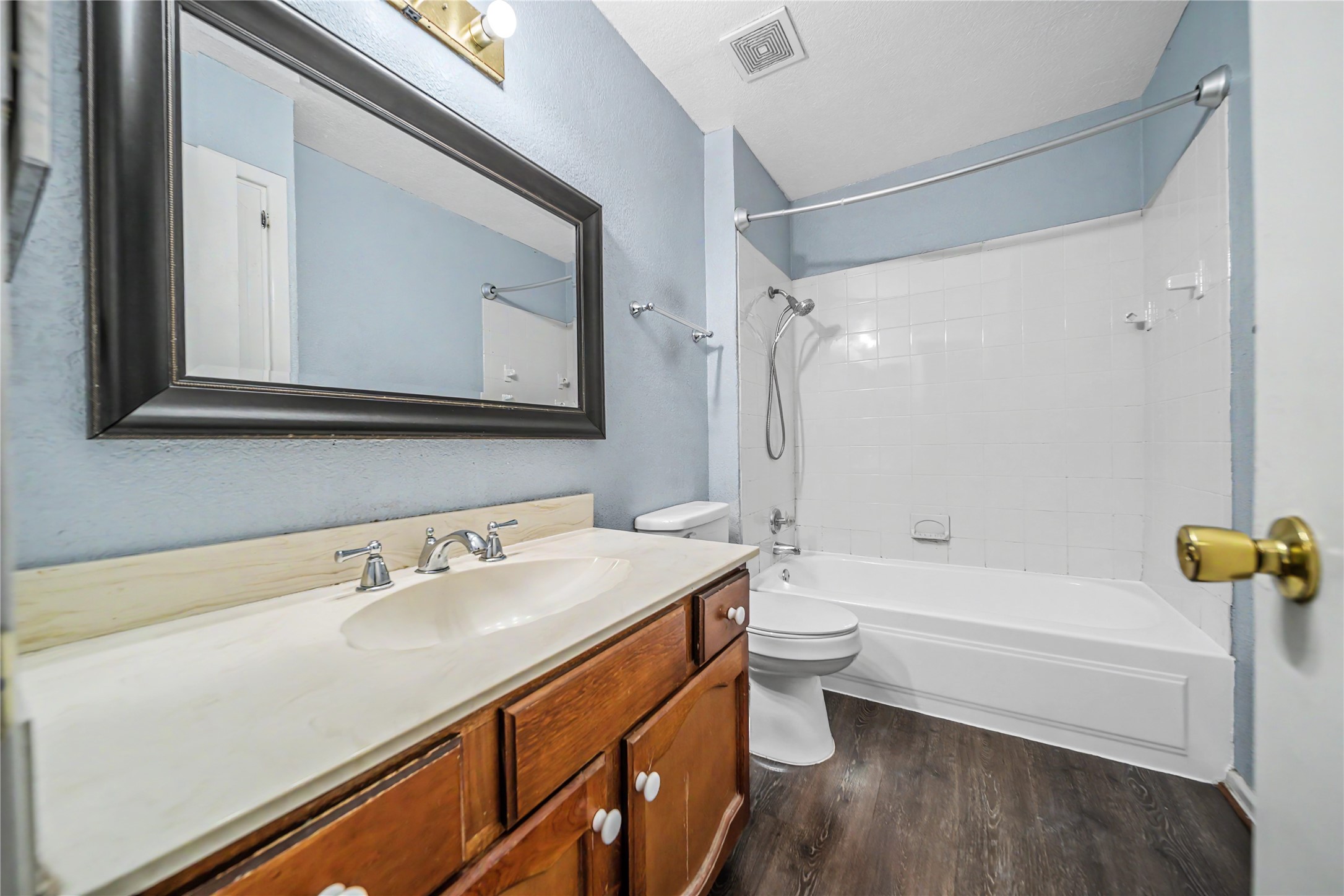 1314 Glenville Drive