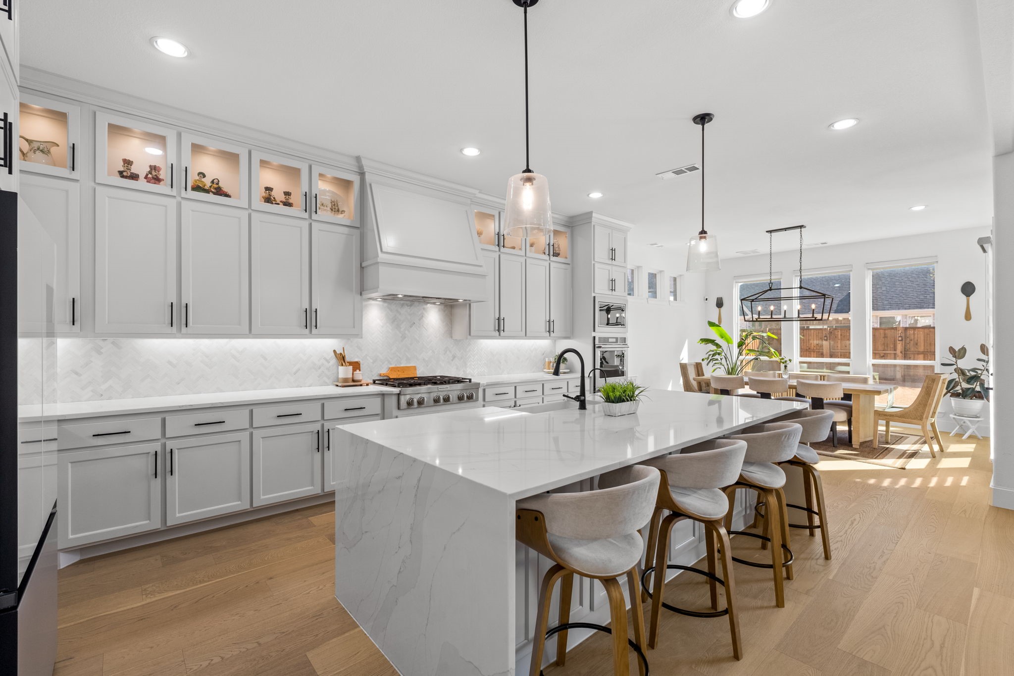2541 Forestbrook Drive
