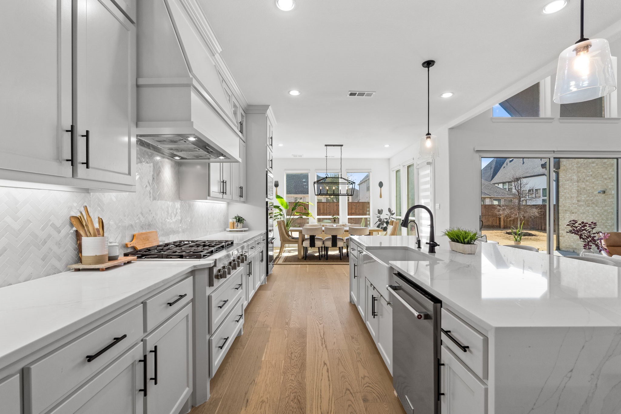 2541 Forestbrook Drive