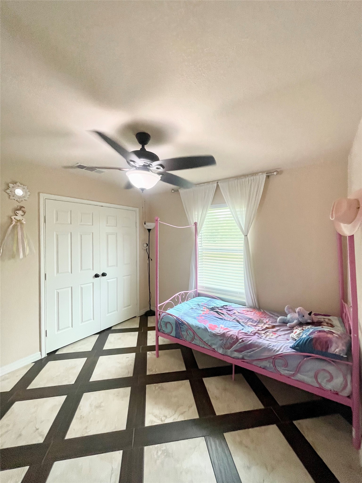 1581 County Road 1079