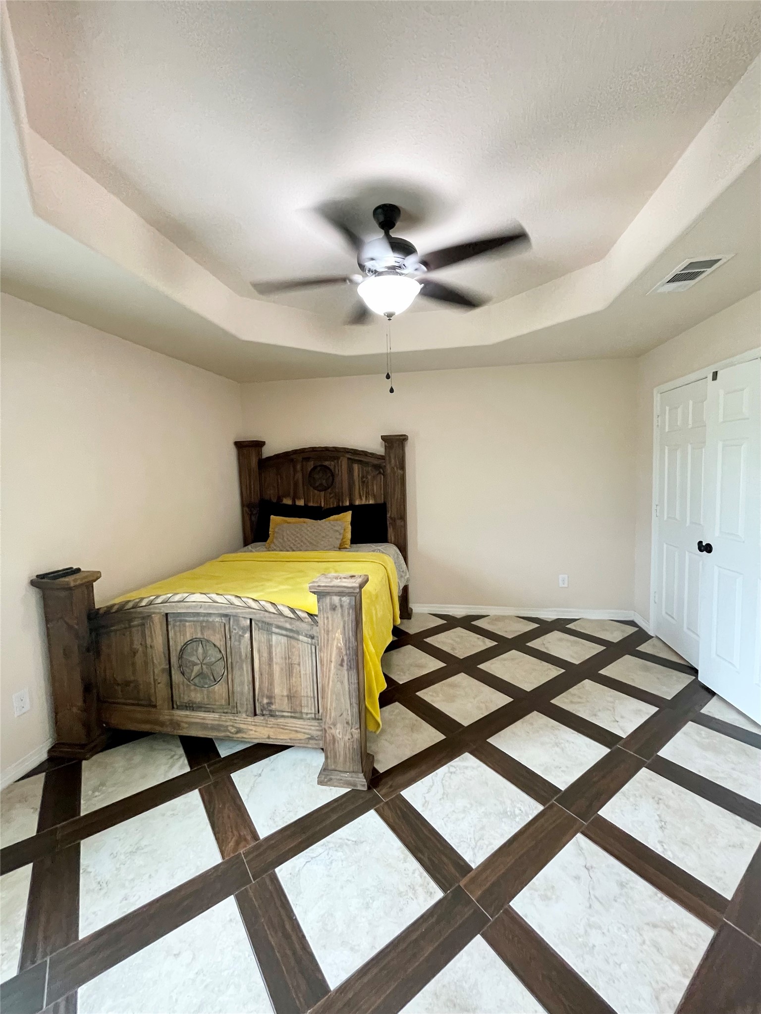 1581 County Road 1079