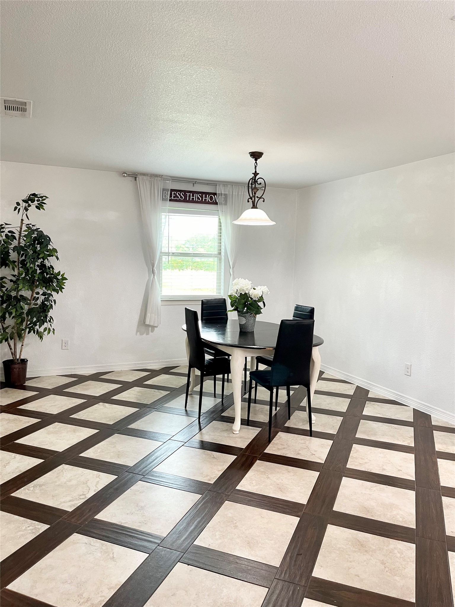 1581 County Road 1079