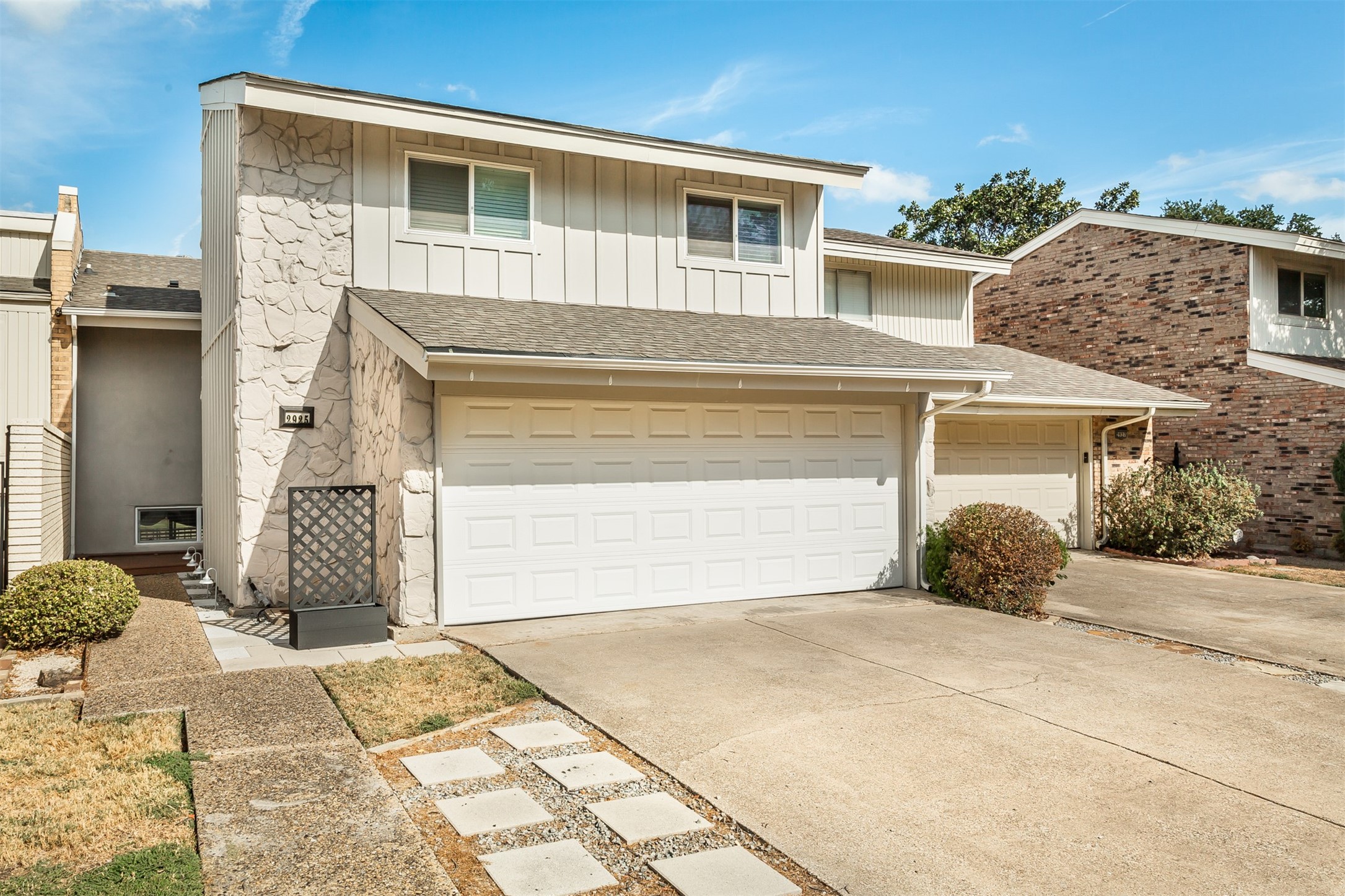 2925 Country Place Circle