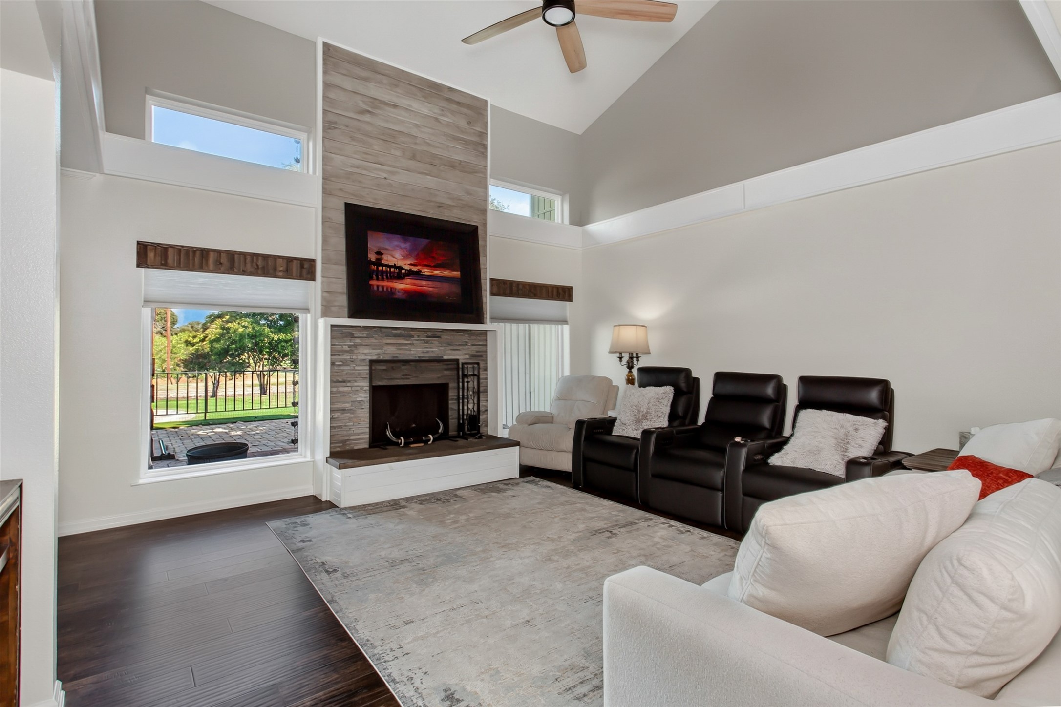 2925 Country Place Circle