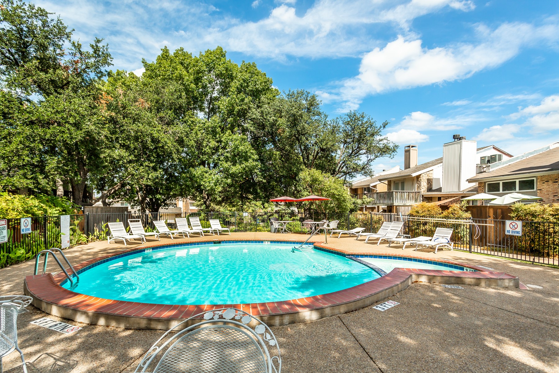 2925 Country Place Circle