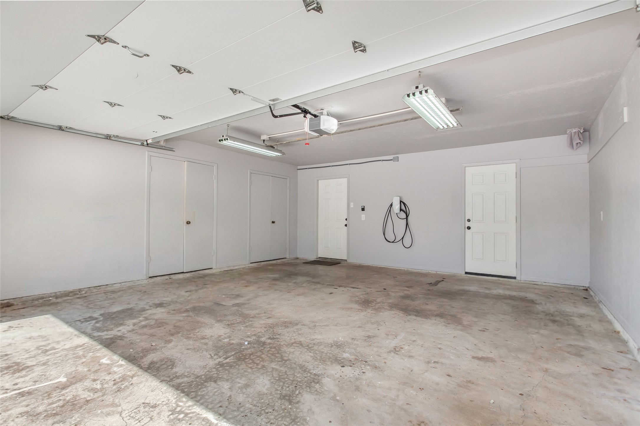 2925 Country Place Circle