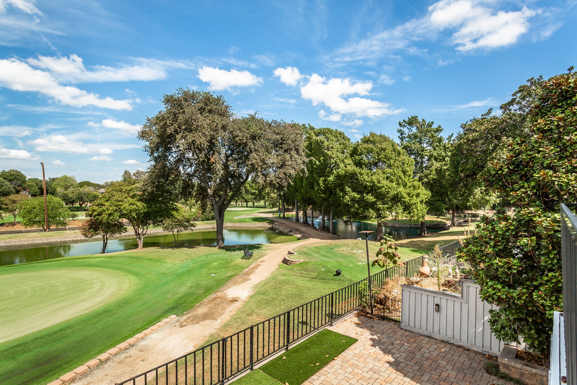 2925 Country Place Circle