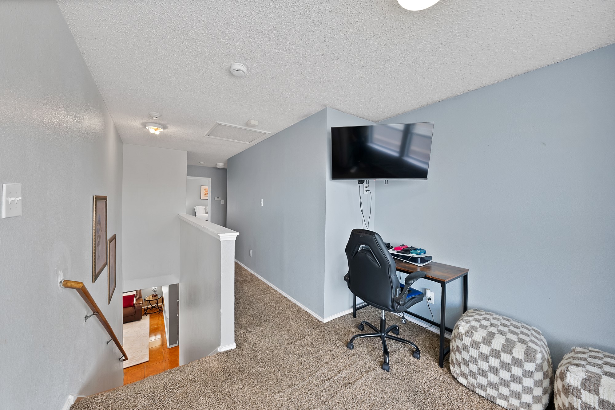 2326 Mcintosh Court