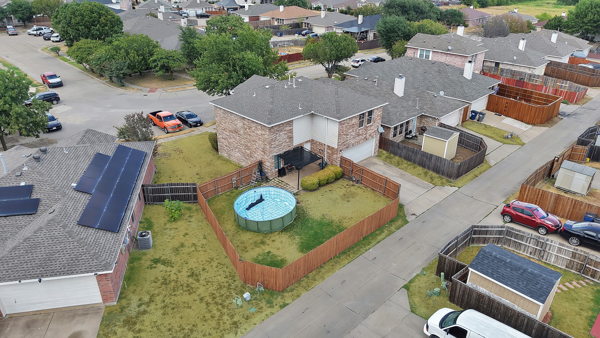 2326 Mcintosh Court