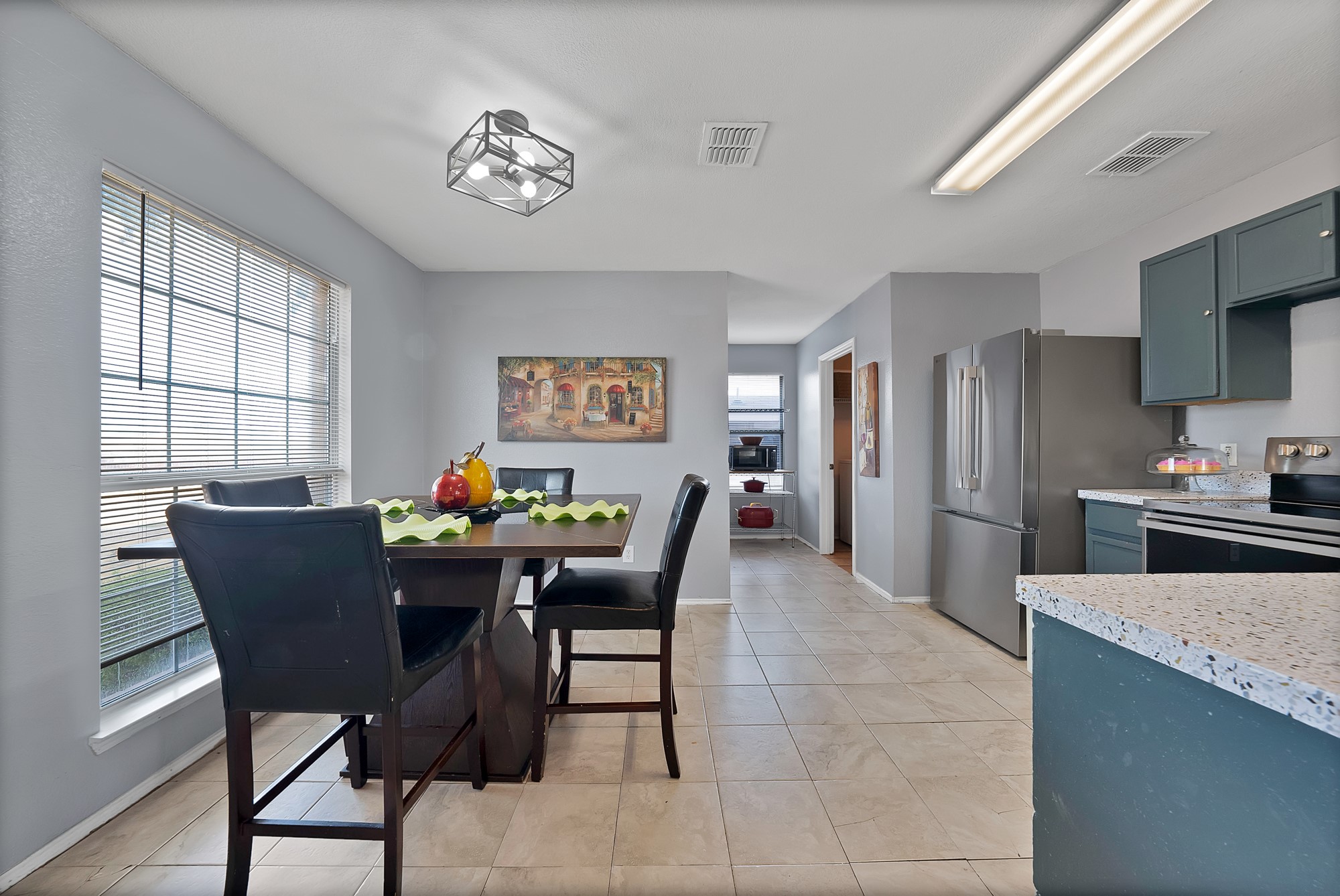 2326 Mcintosh Court