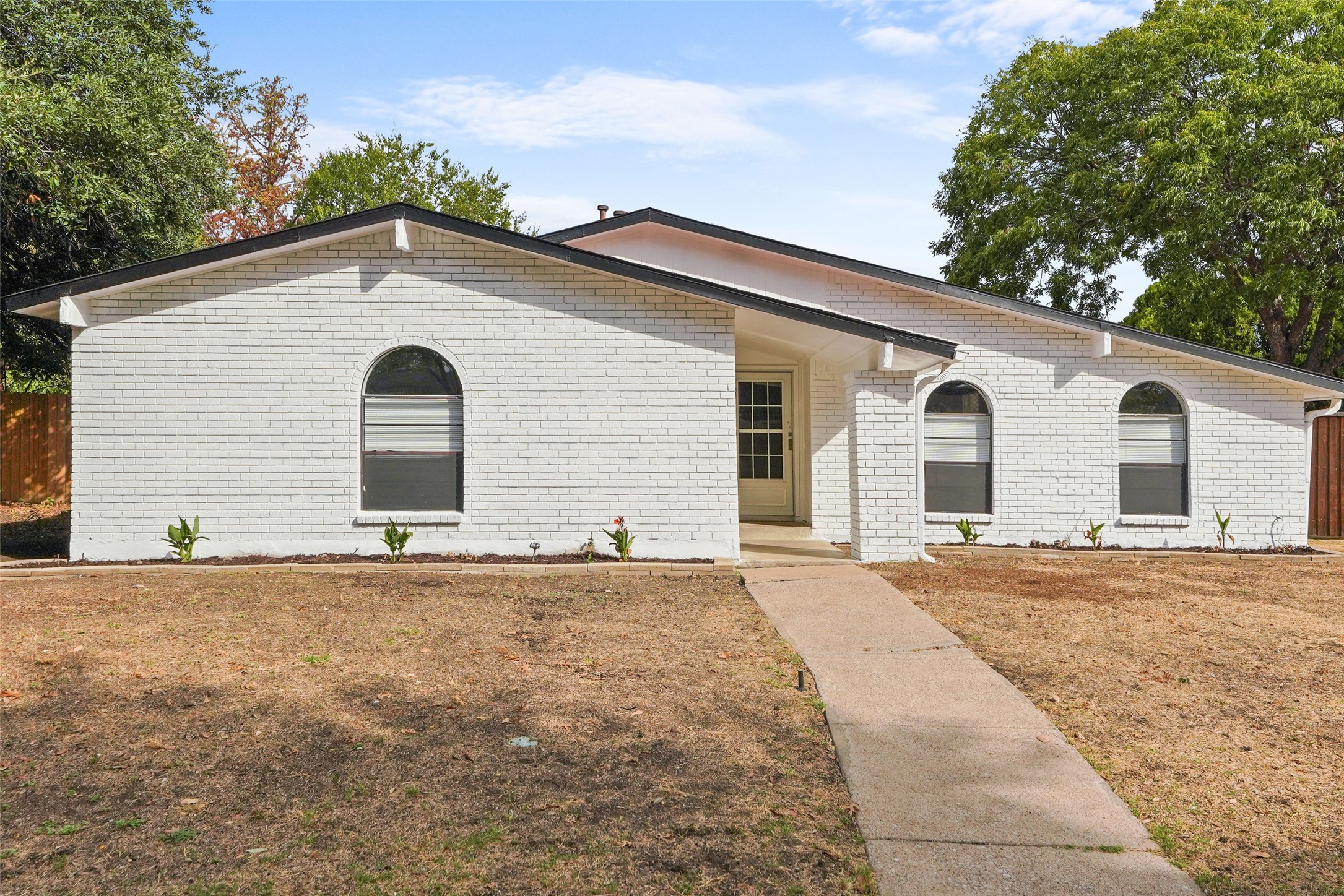 1515 Cherokee Trail