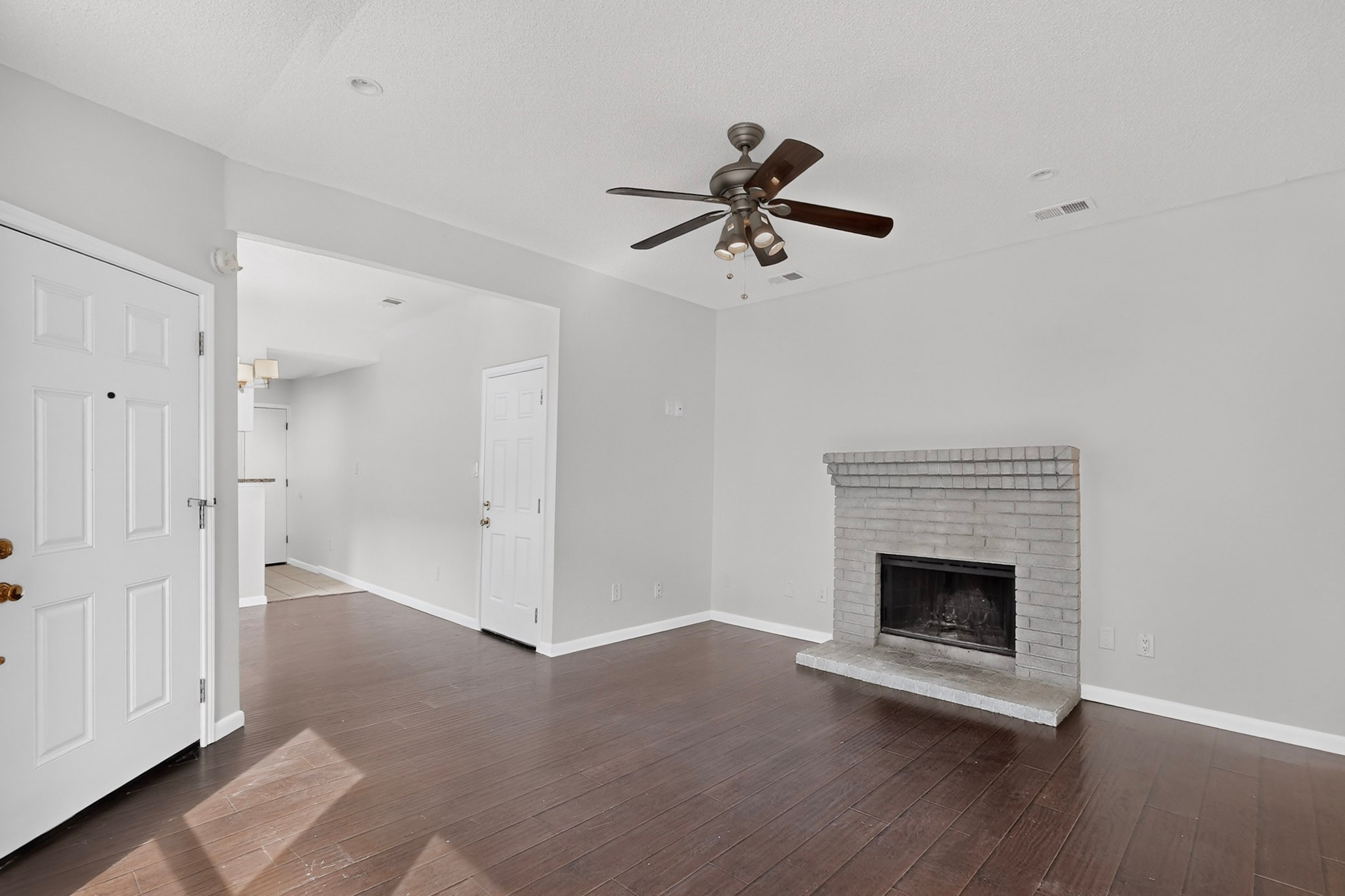 2039 Mallard Drive