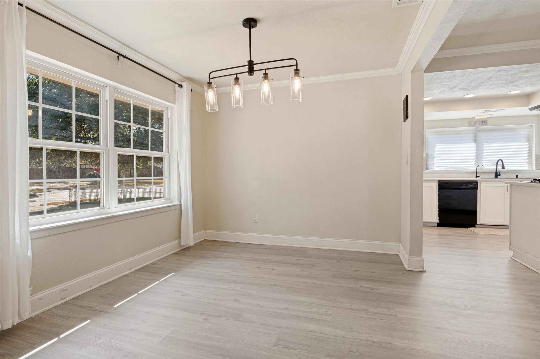 1301 Hillsdale Drive