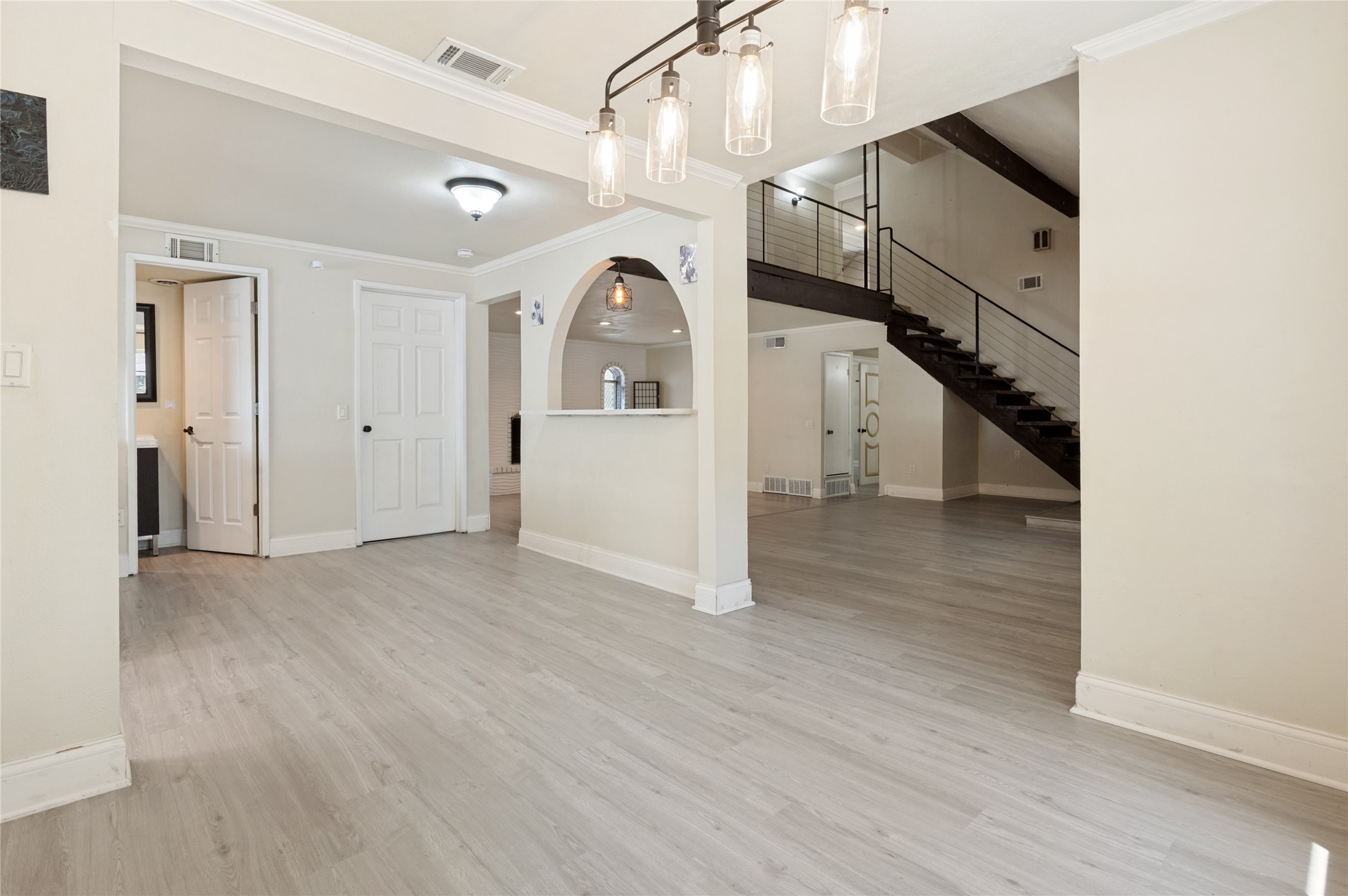 1301 Hillsdale Drive