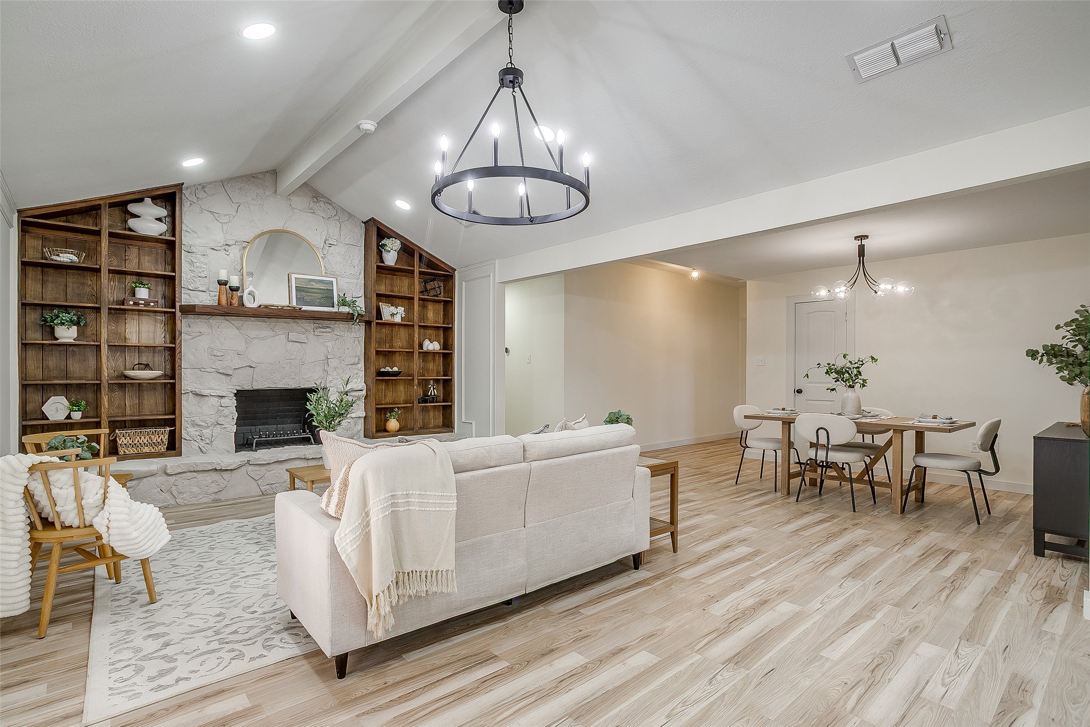2421 Meadow View